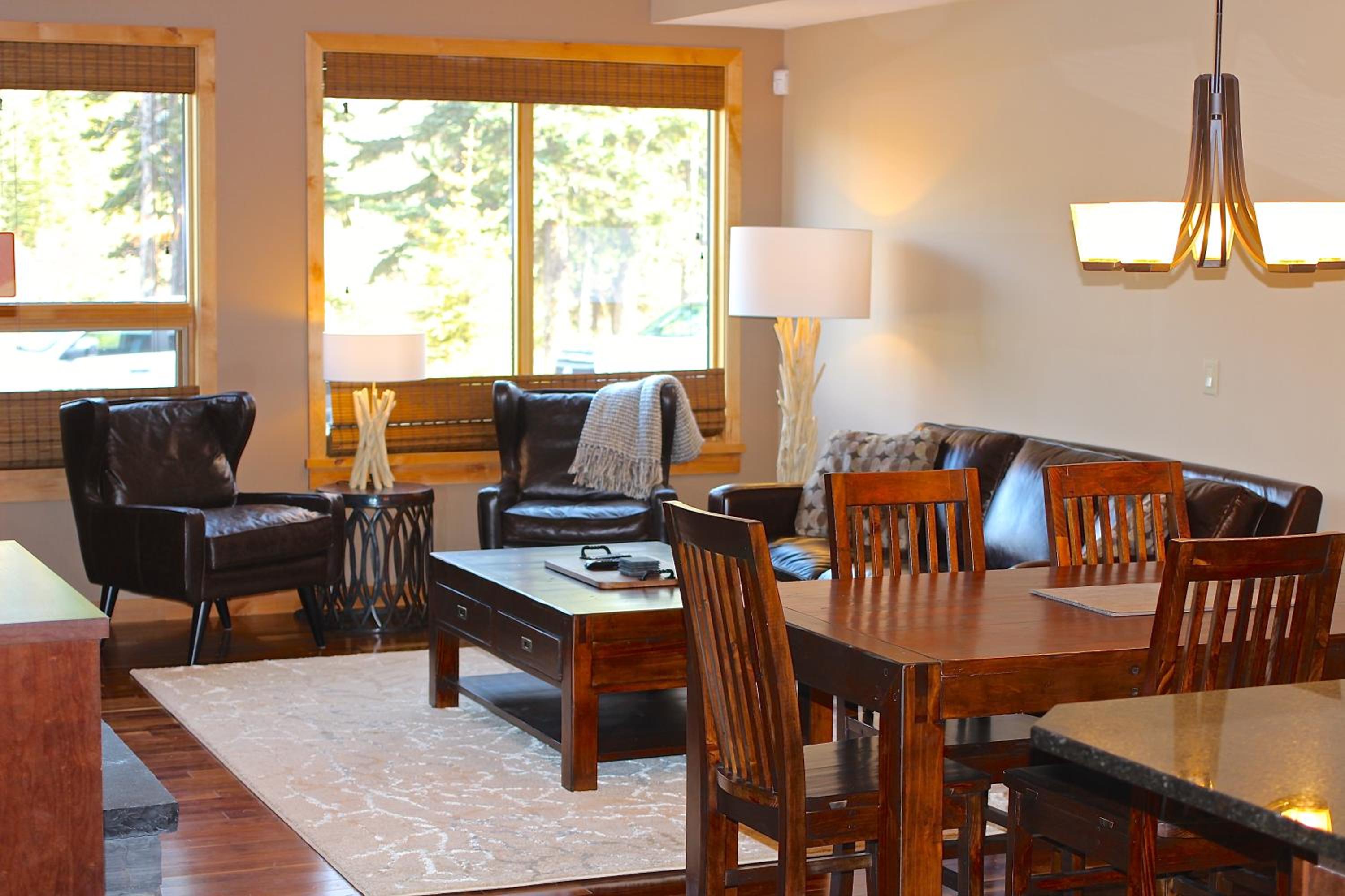 Hotel Luxury Canmore Vacations