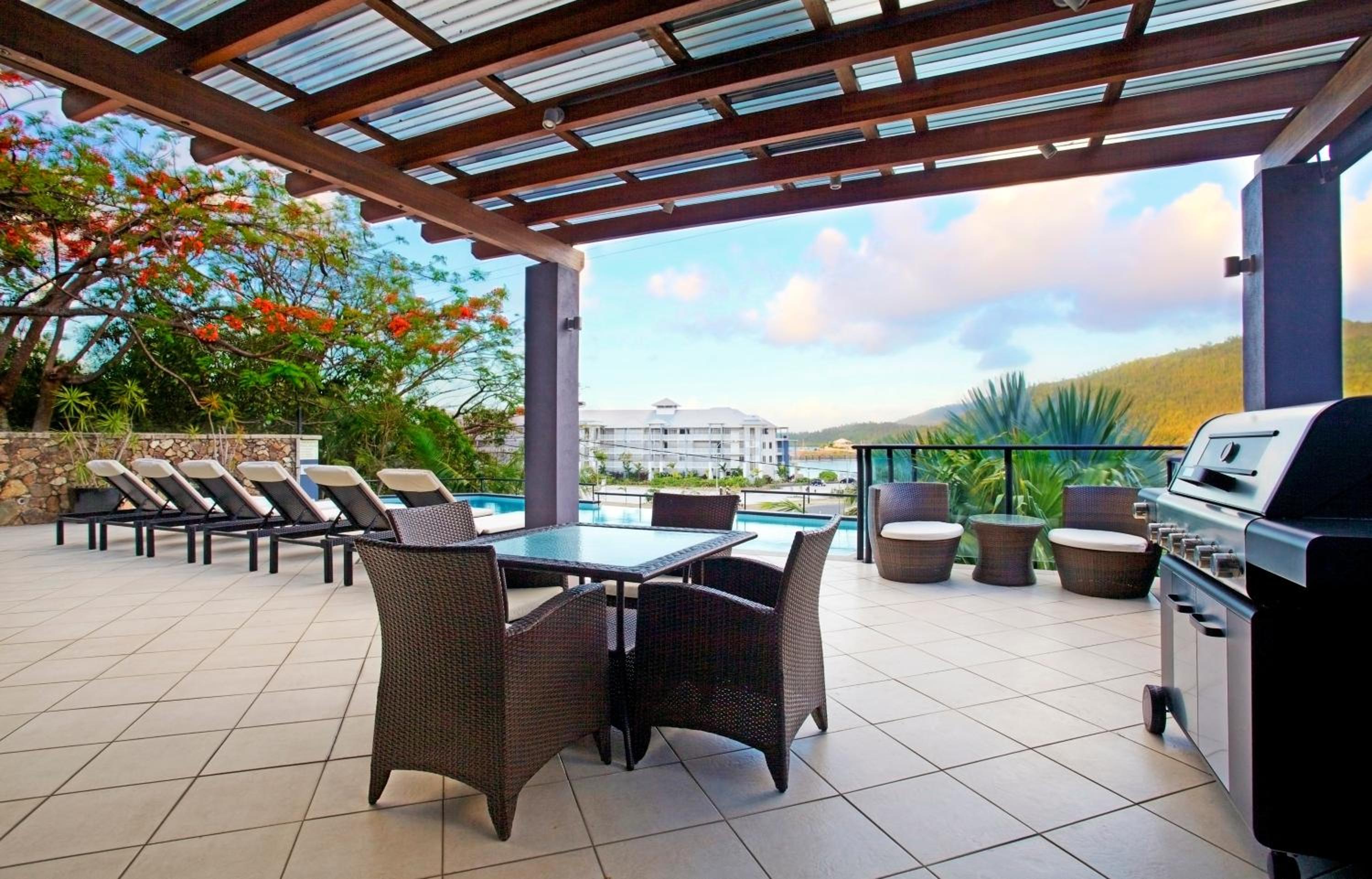 Hotel at Waterfront Whitsunday Retreat
