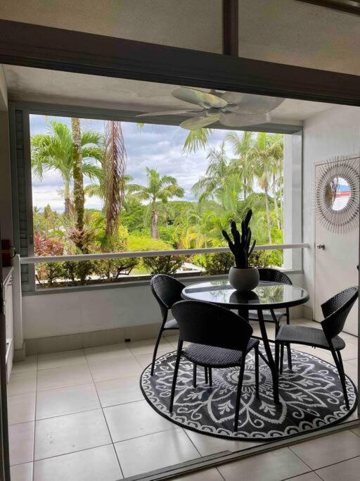 Hotel Wanderlust—little Slice Of Heaven On Macrossan Str