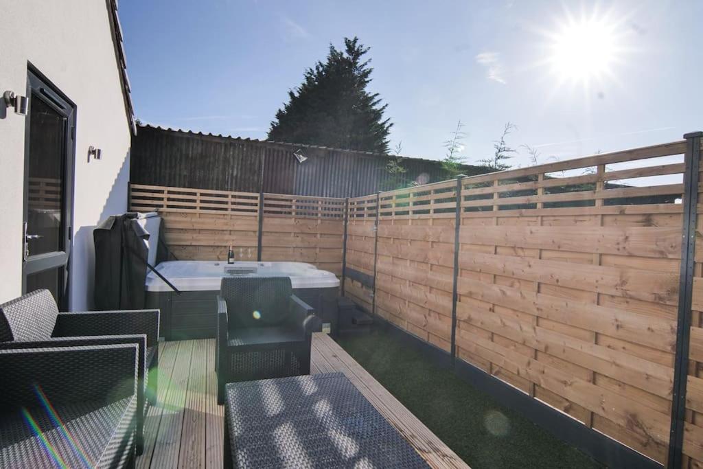 Hotel Rose Cottage With Hot Tub