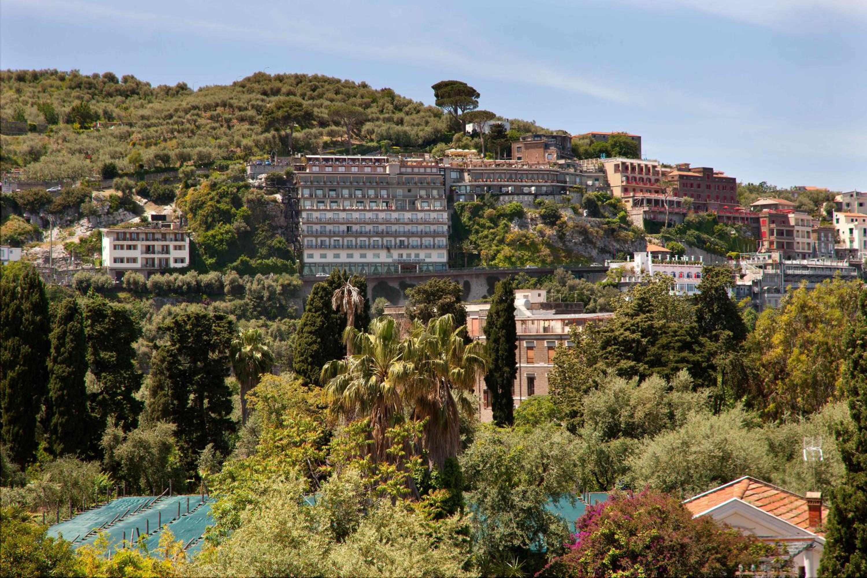 Hotel Bristol