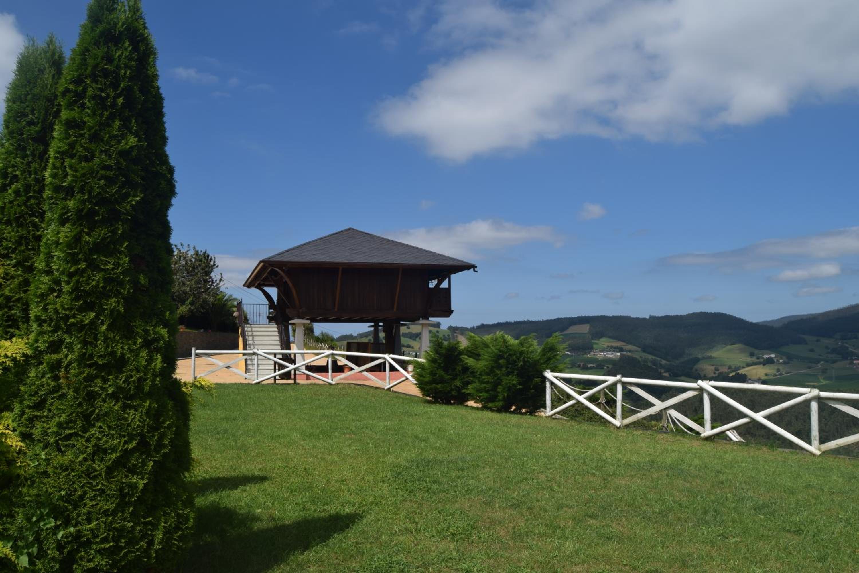 Hotel Alborada del Eo