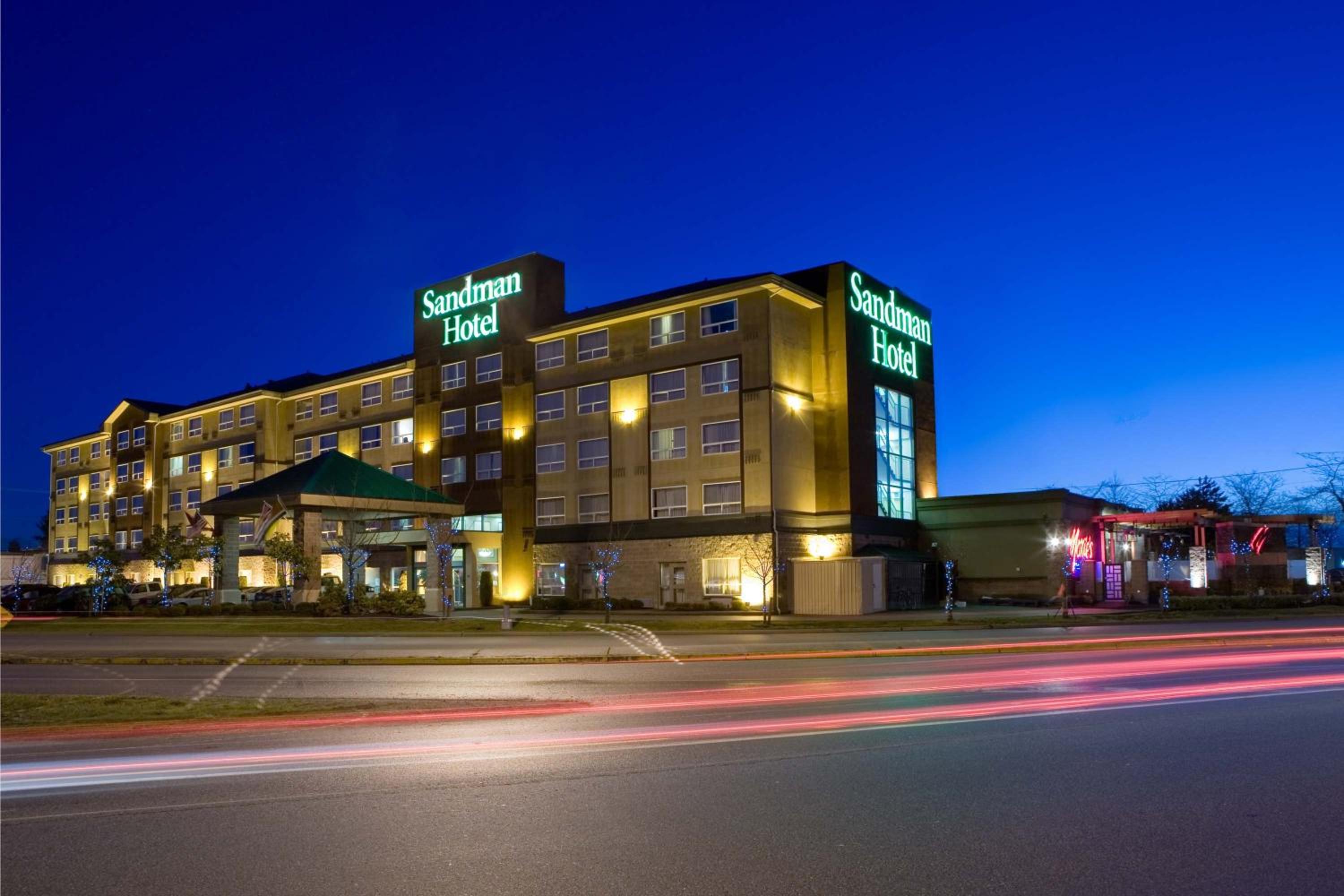 Hotel Sandman Hotel Vancouver Airport