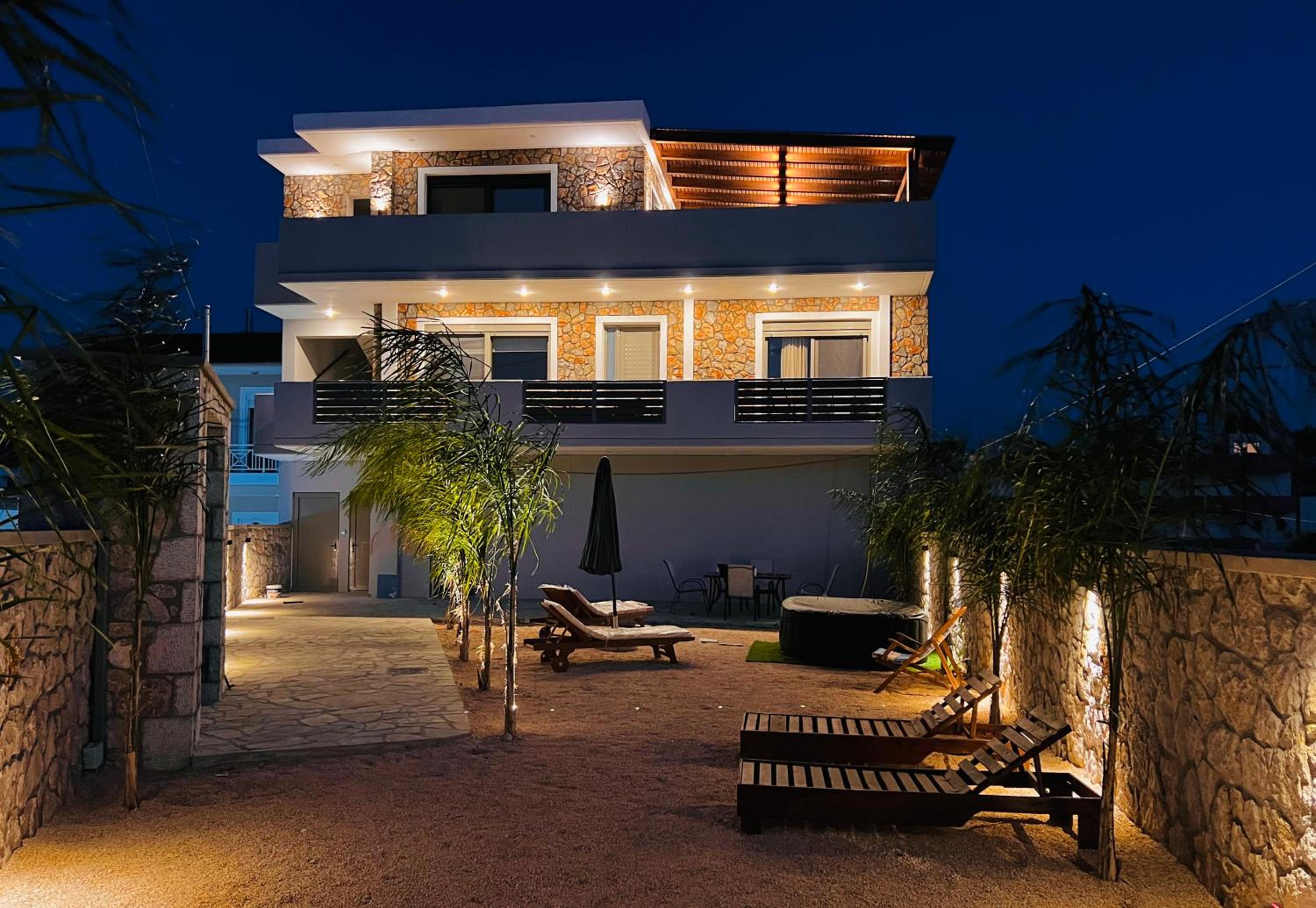 Hotel Odyssea Jacuzzi Front Beach ( Airport 1 Km.)