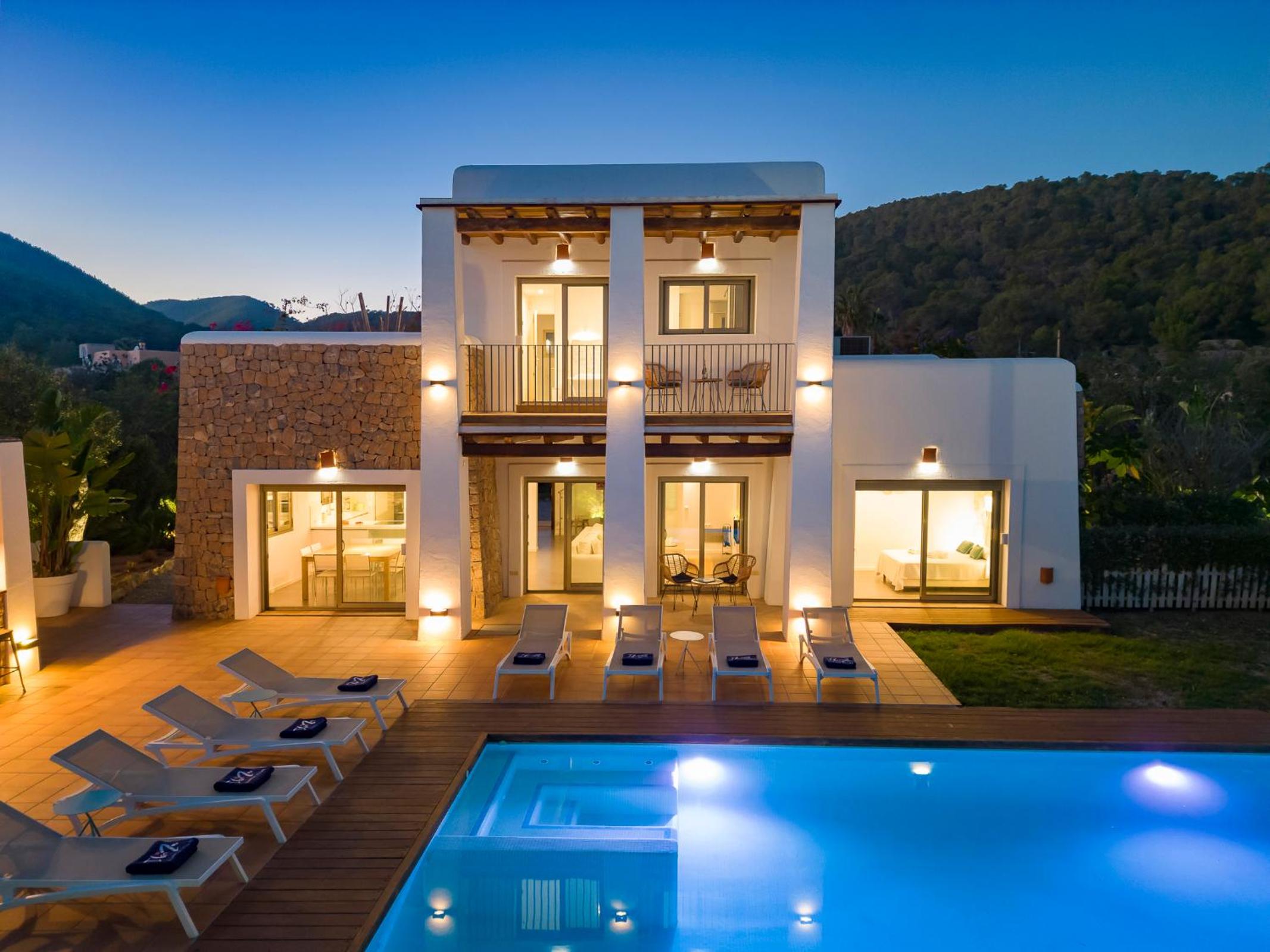Hotel Villa In Ibiza Town, Sleeps 10/12