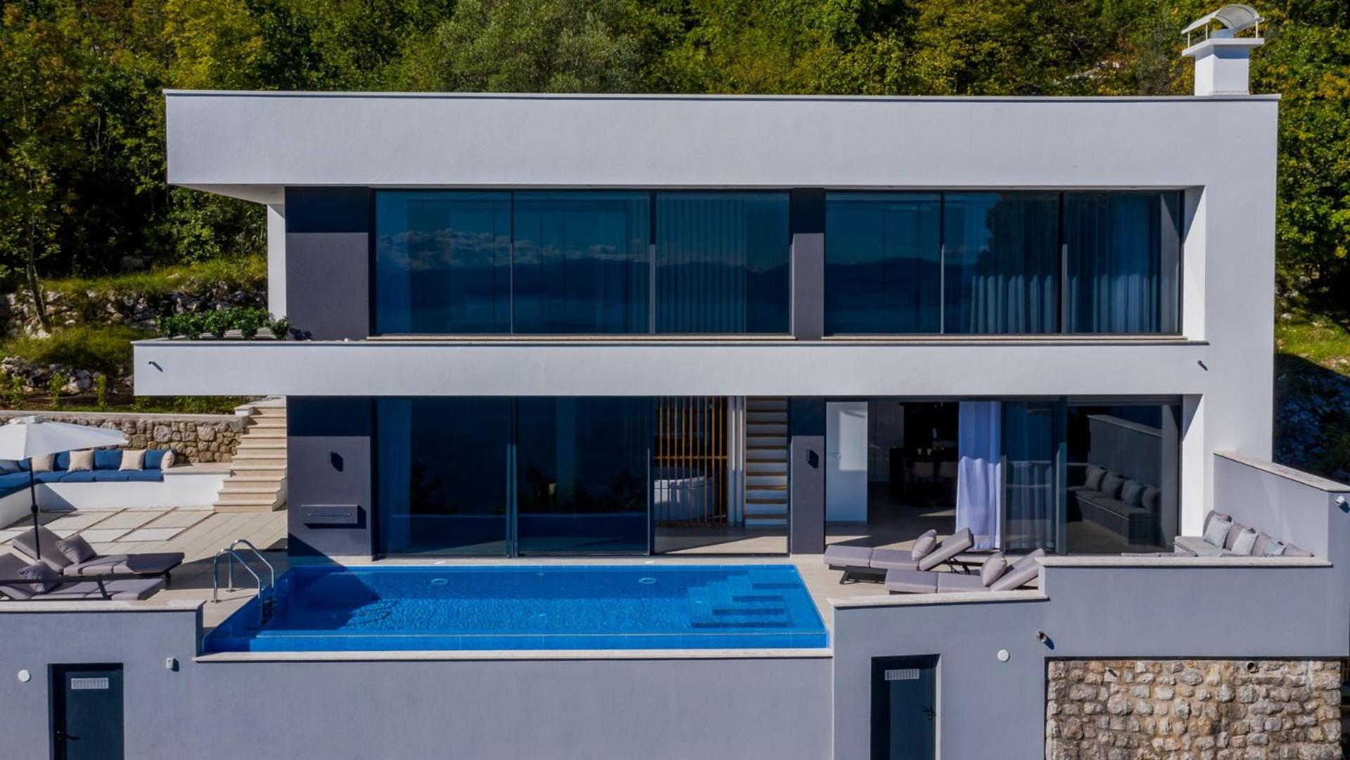Hotel Sky Pool Villa Medveja