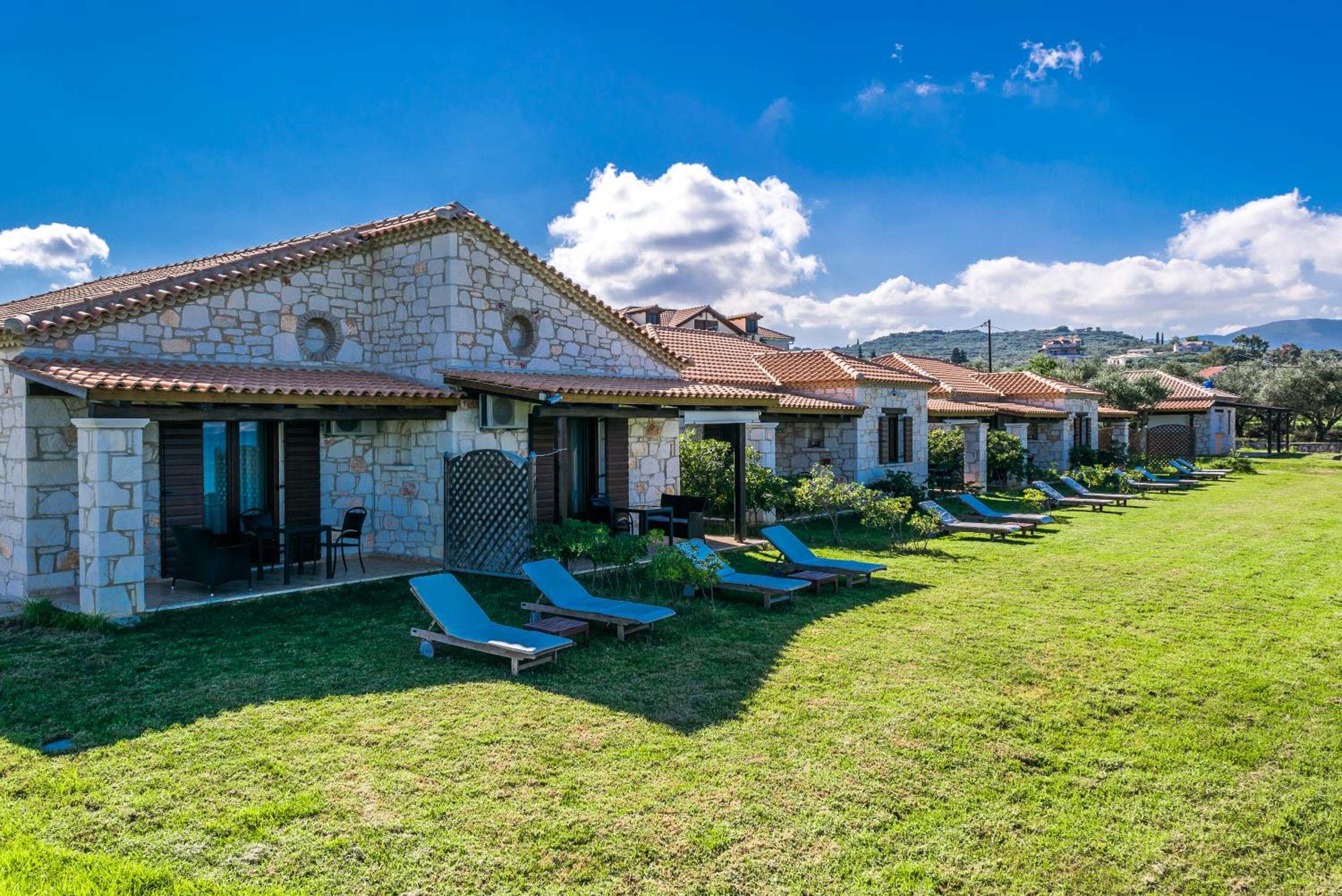 Hotel KAVOS PSAROU VILLAS