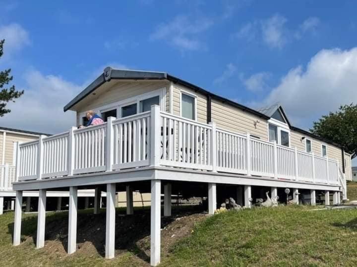 Hotel Sea Breeze Cabin