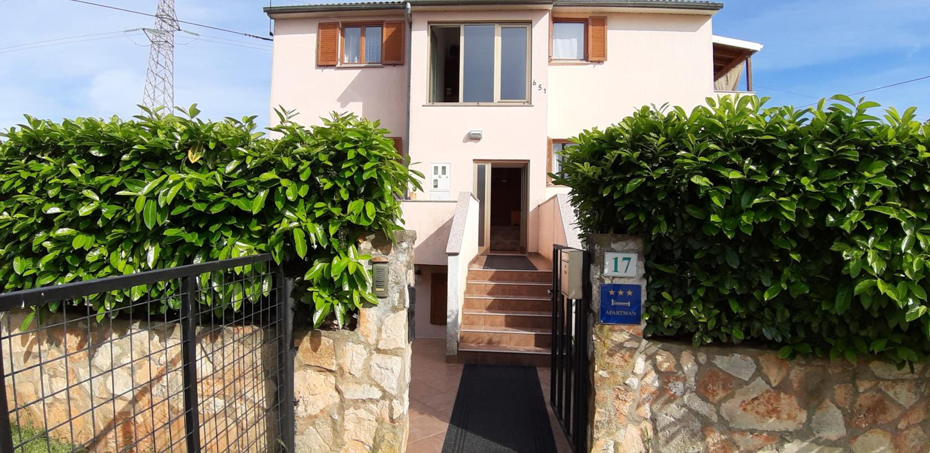 Hotel Apartments Demori