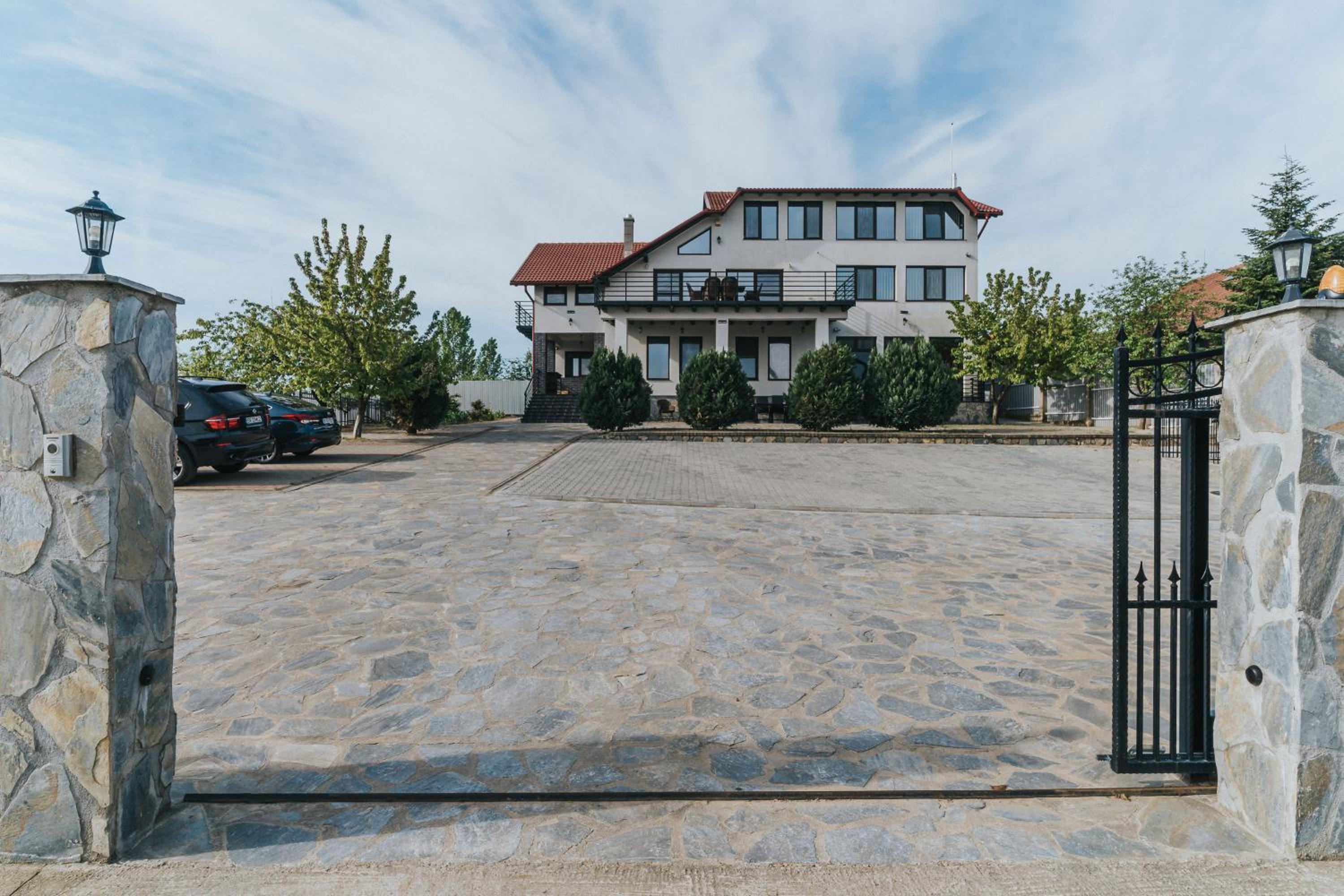 Hotel Diplomat Villa