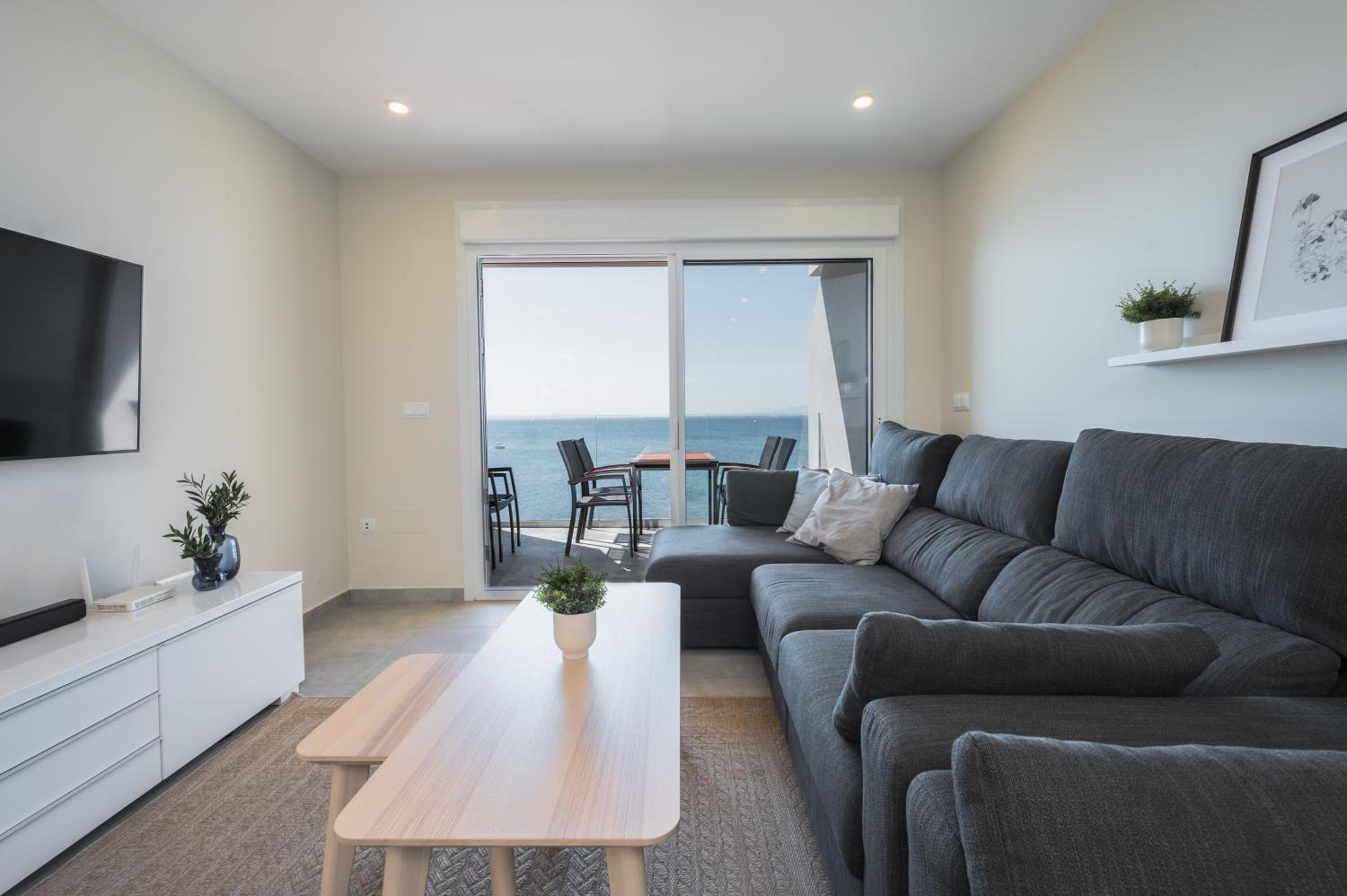 Hotel La Manga Oasis - Style & Comfort & Beach