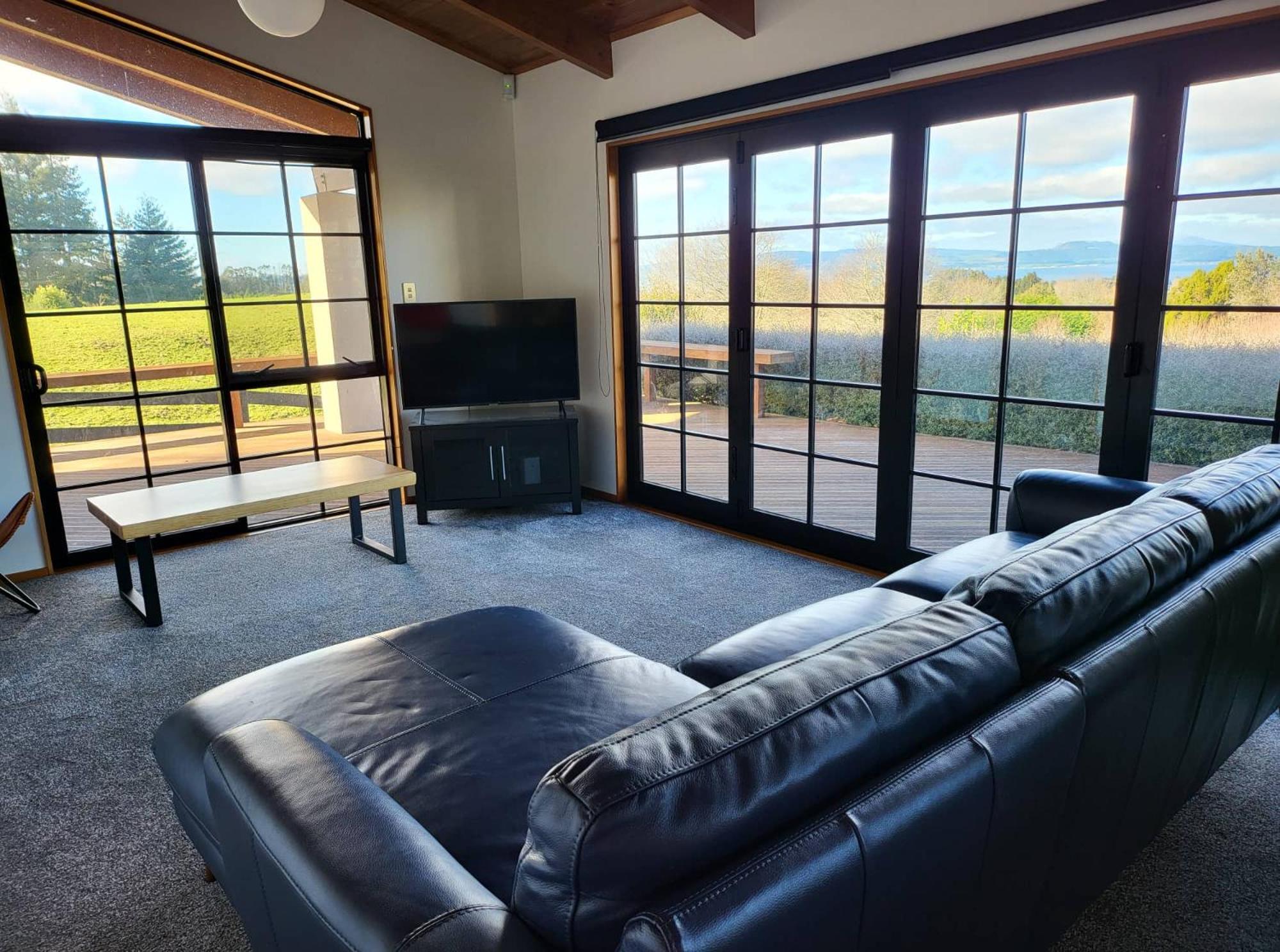 Hotel Hamurana Home With A View