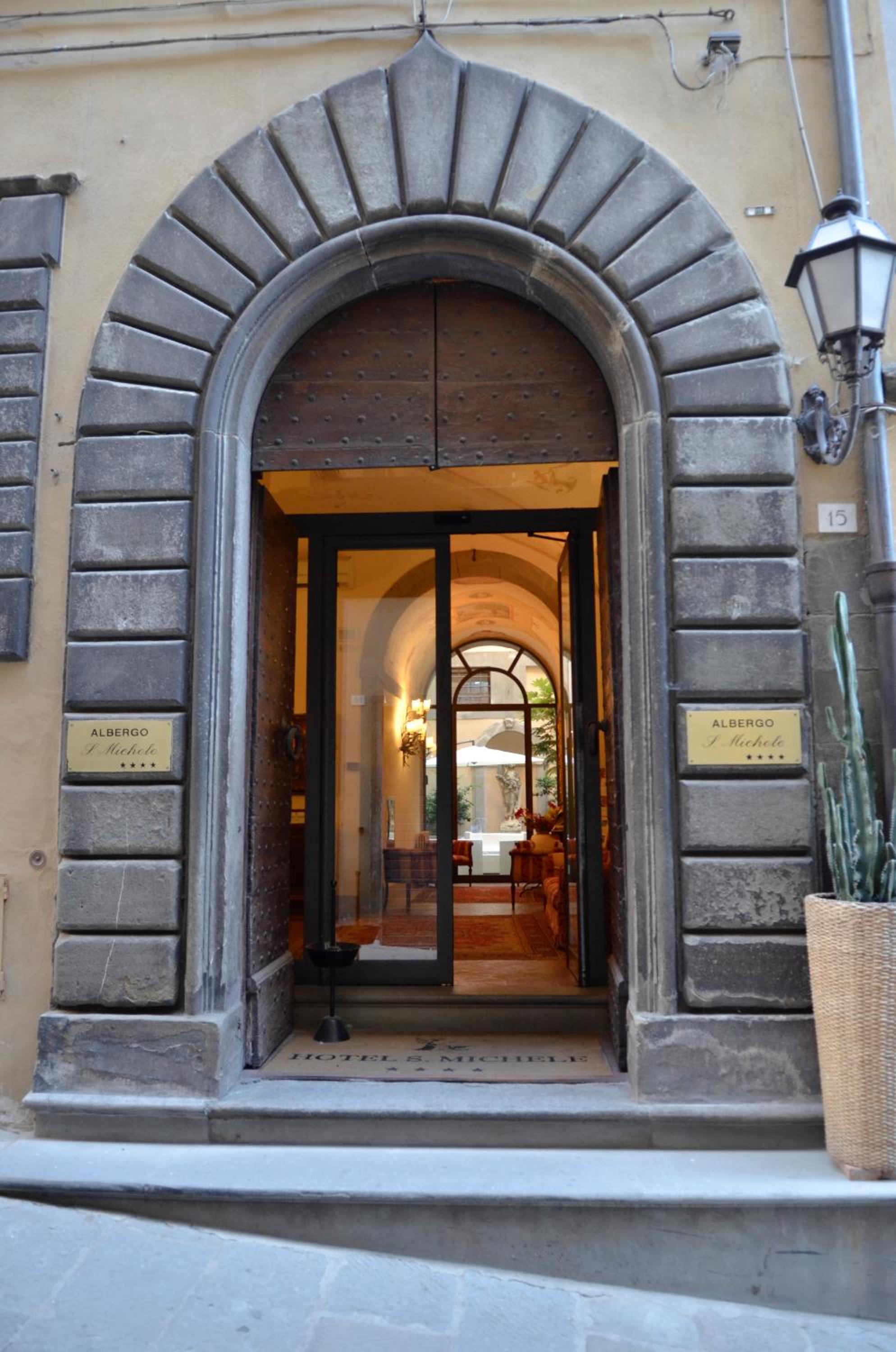 Hotel San Michele