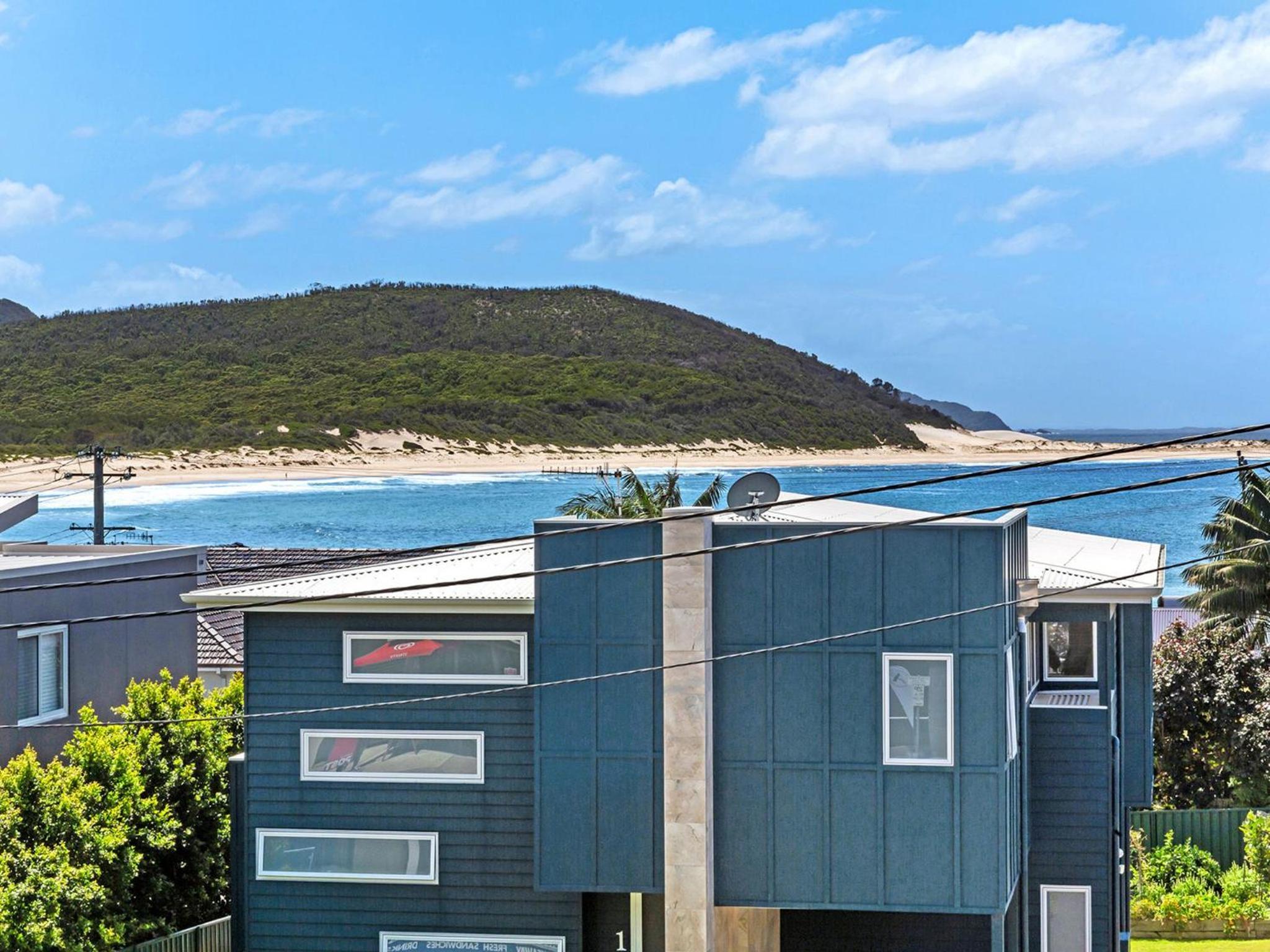 Hotel Market Street, Unit 5, 6-10 Fingal Bay