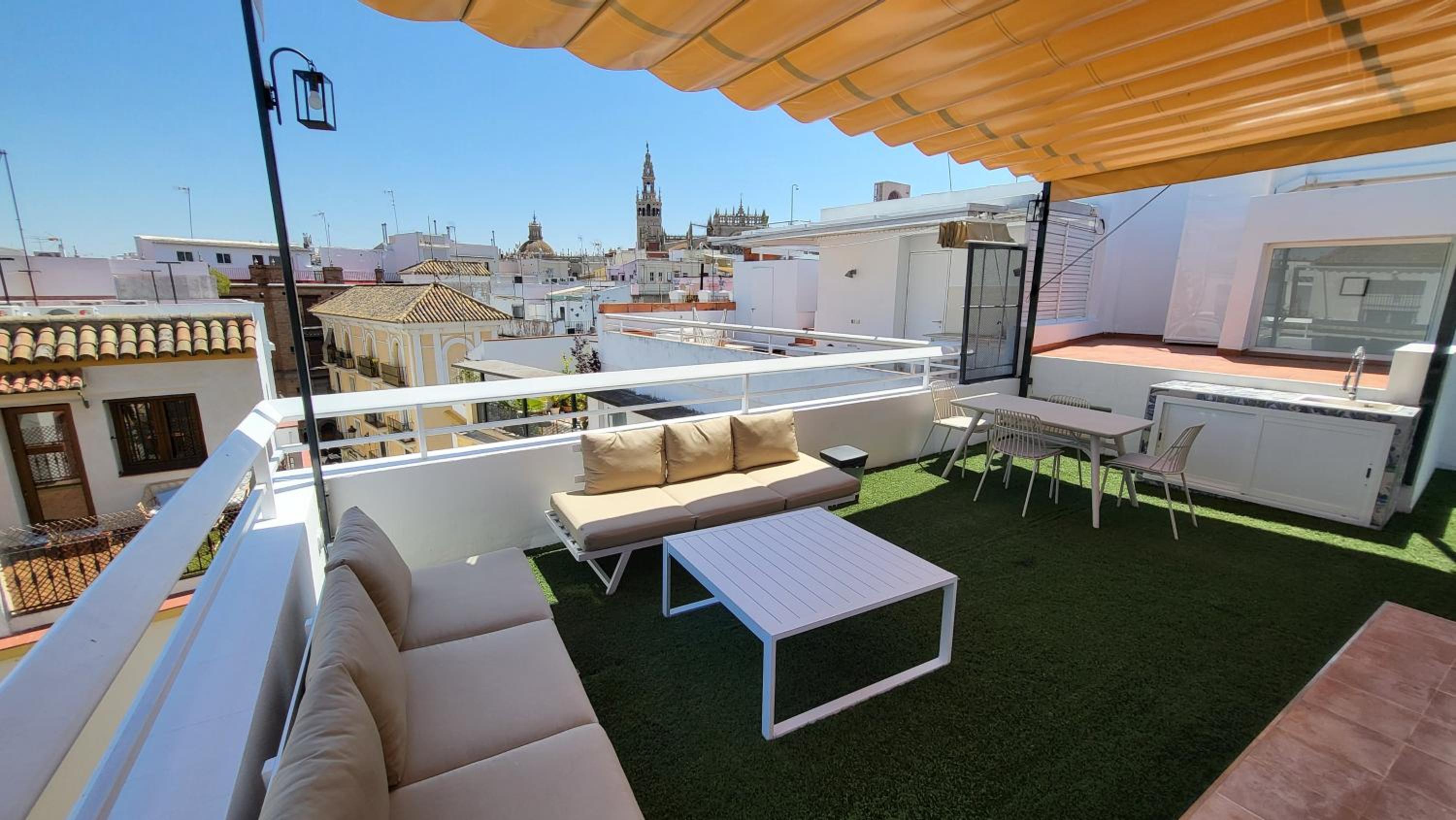 Hotel Rentalsevilla Brand New Views Of Oldtown