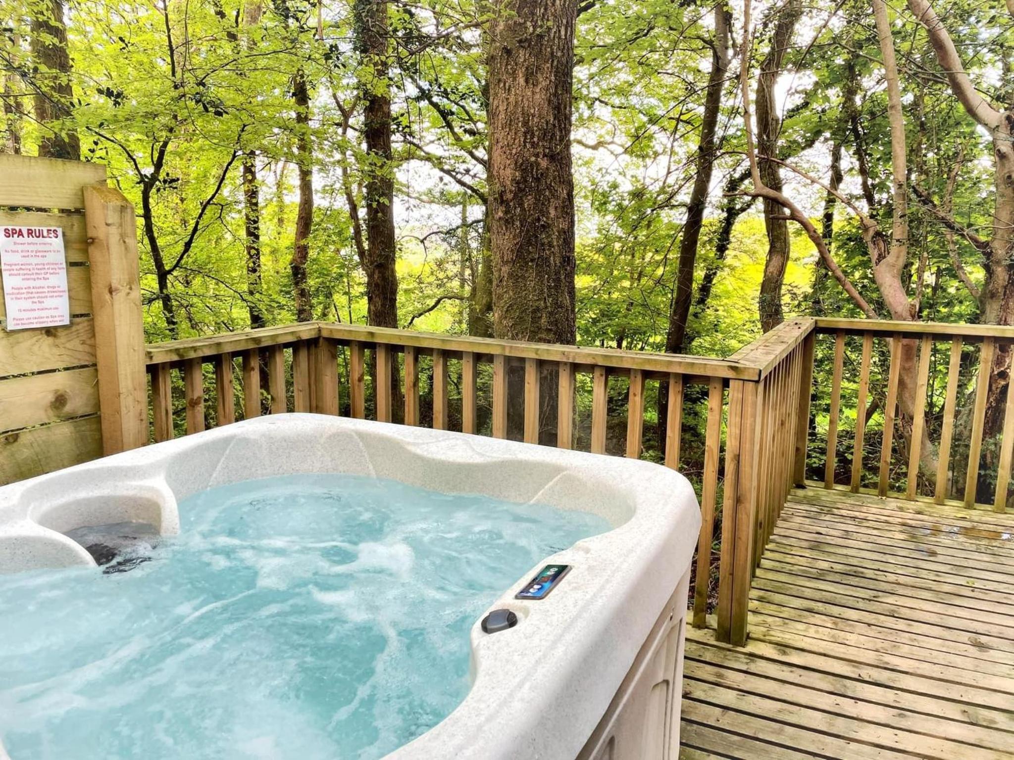 Hotel Tiny House-hot Tub-st Clears-pembrokeshire-tenby