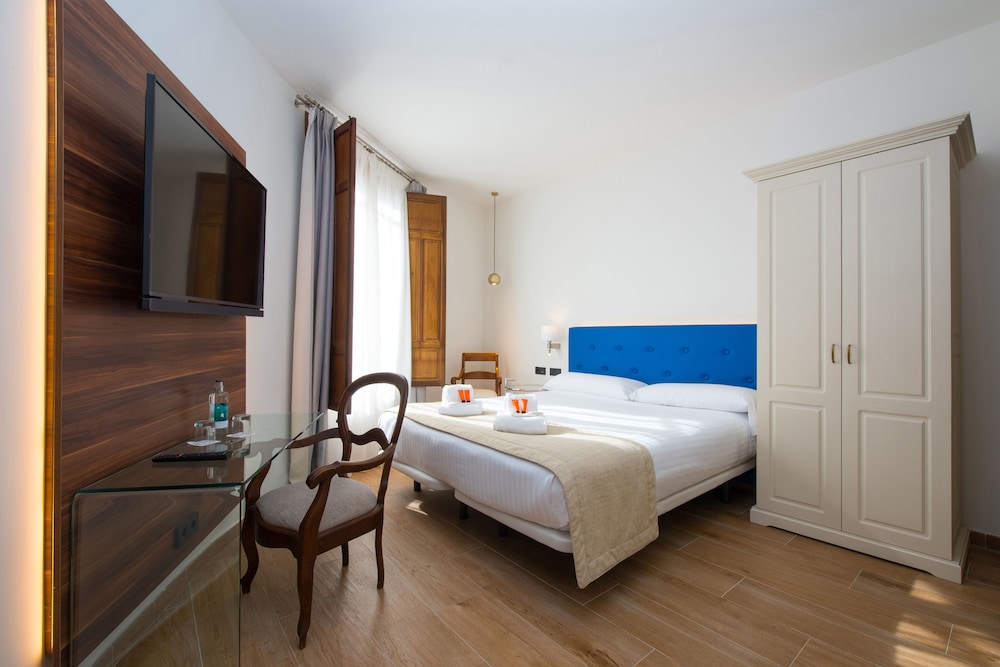 Hotel TI Central Maria