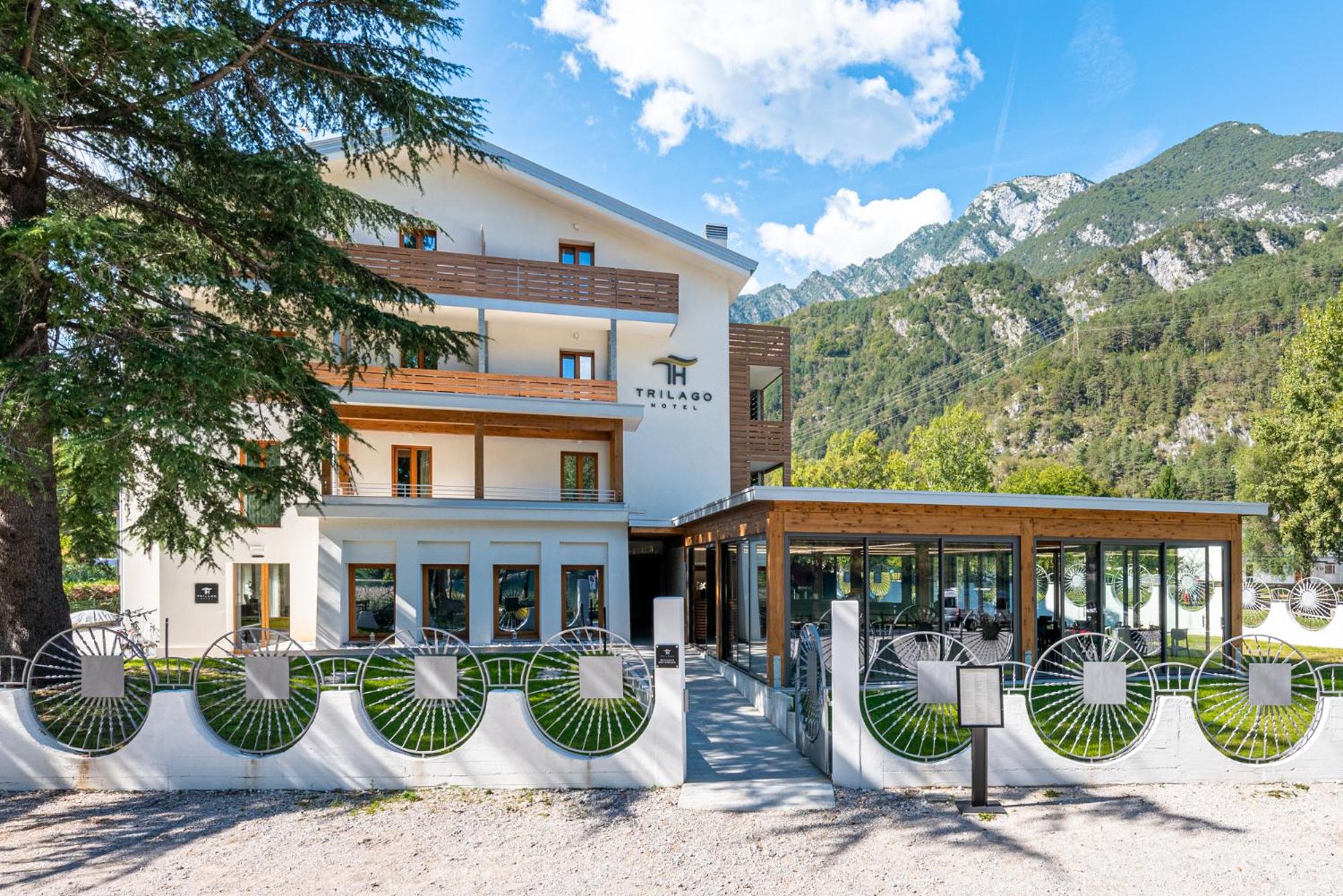 HOTEL TRILAGO