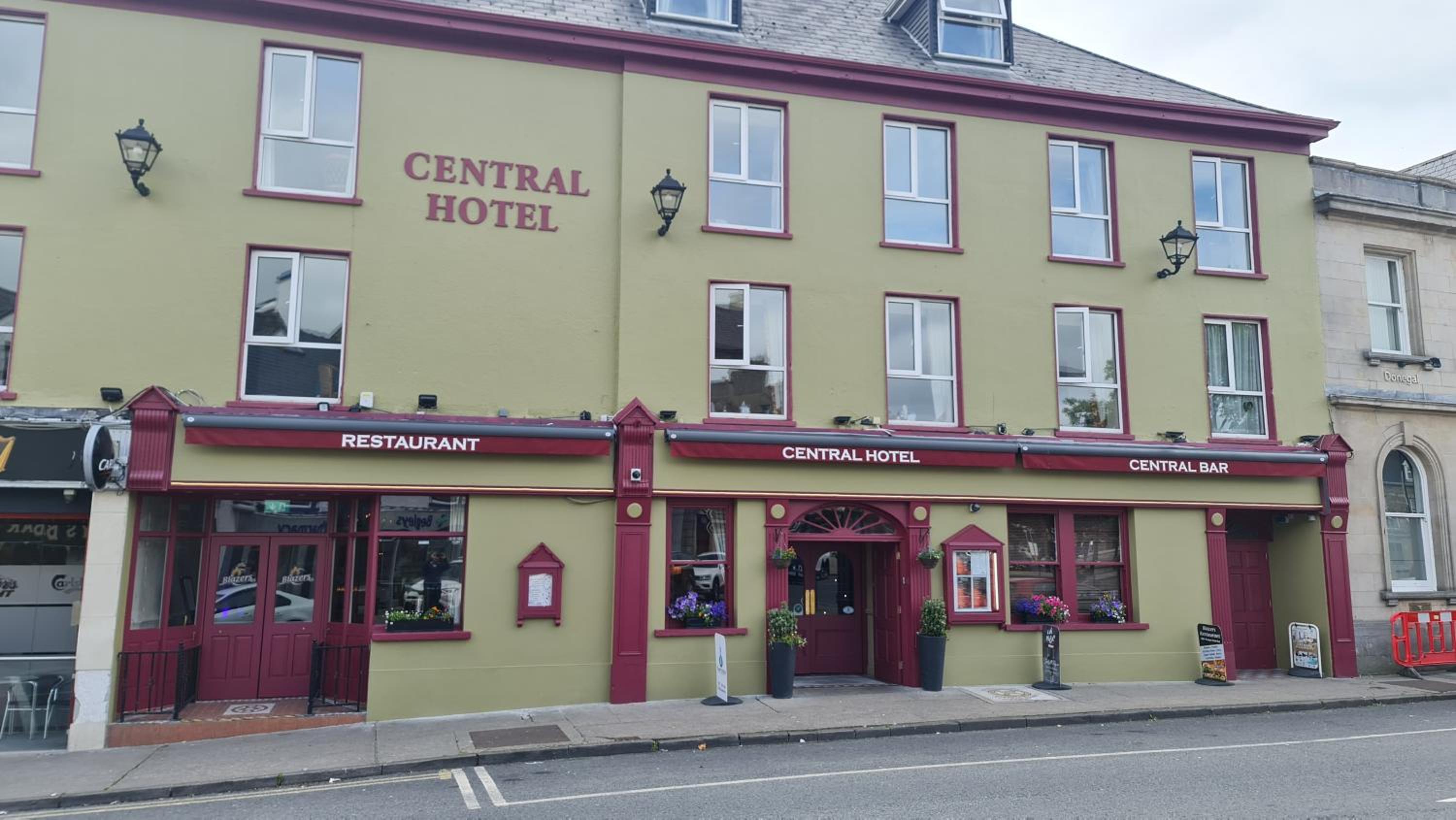 Hotel Central Hotel Donegal