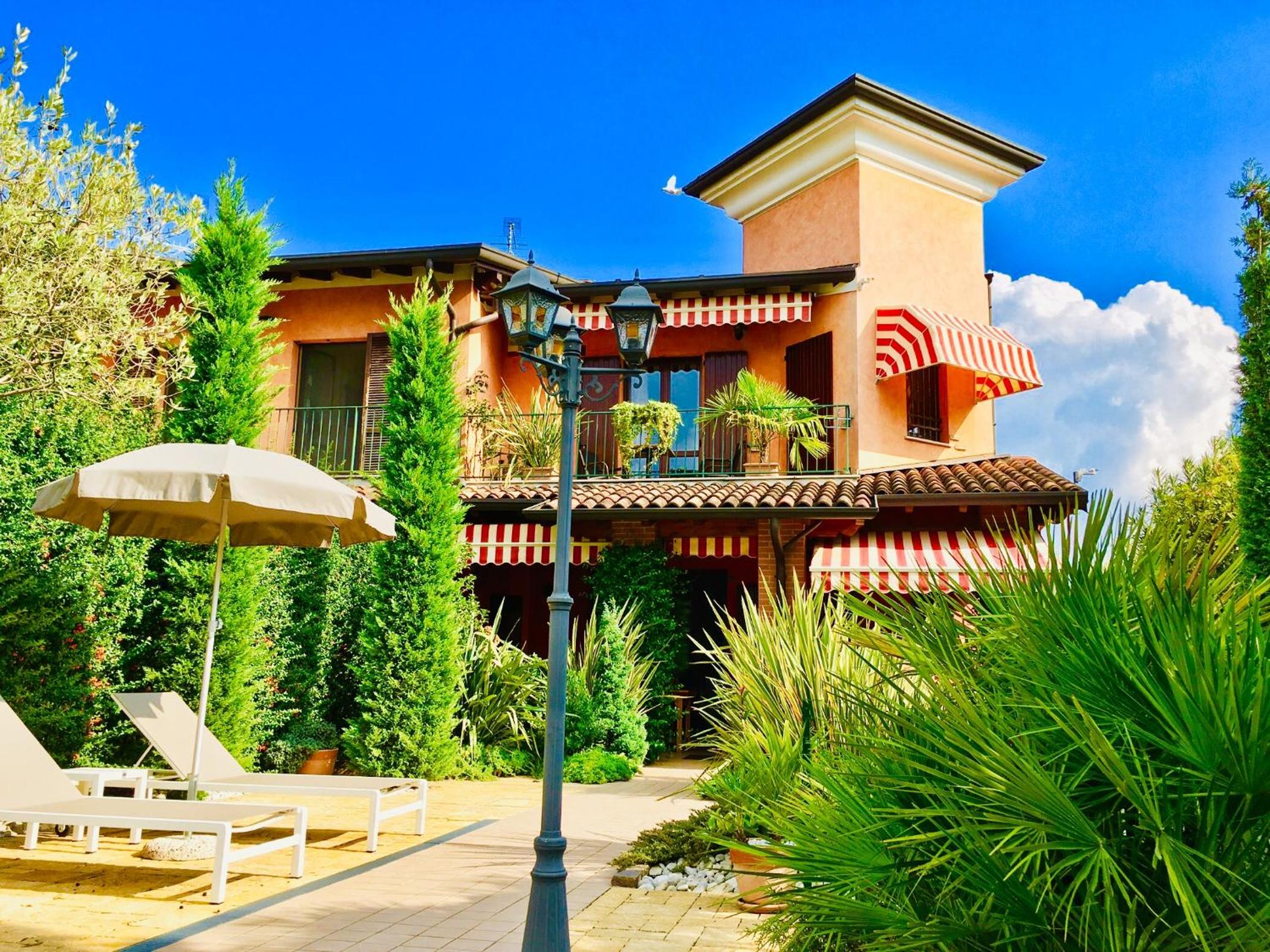 Hotel B&B Desenzano Paradise