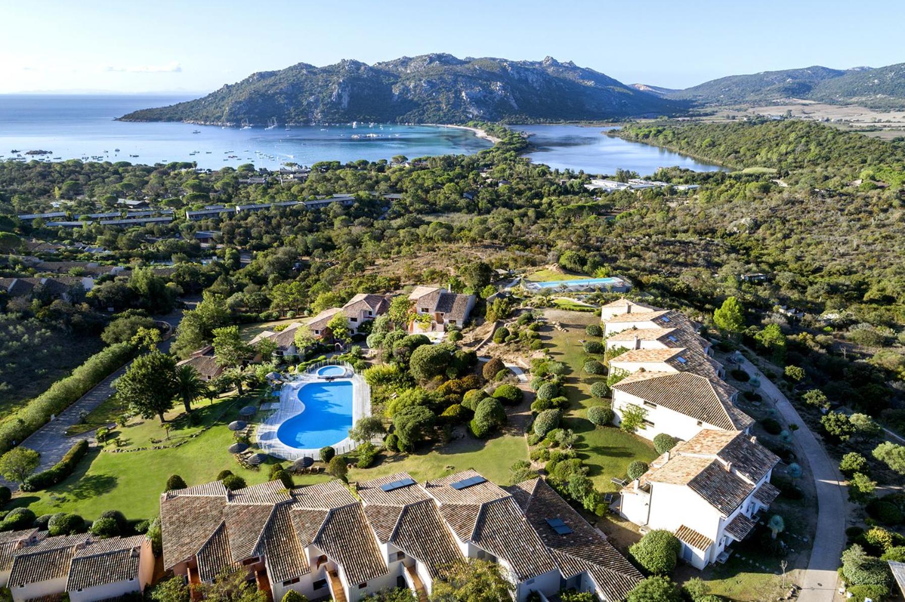 Hotel Domaine Santa Giulia Palace