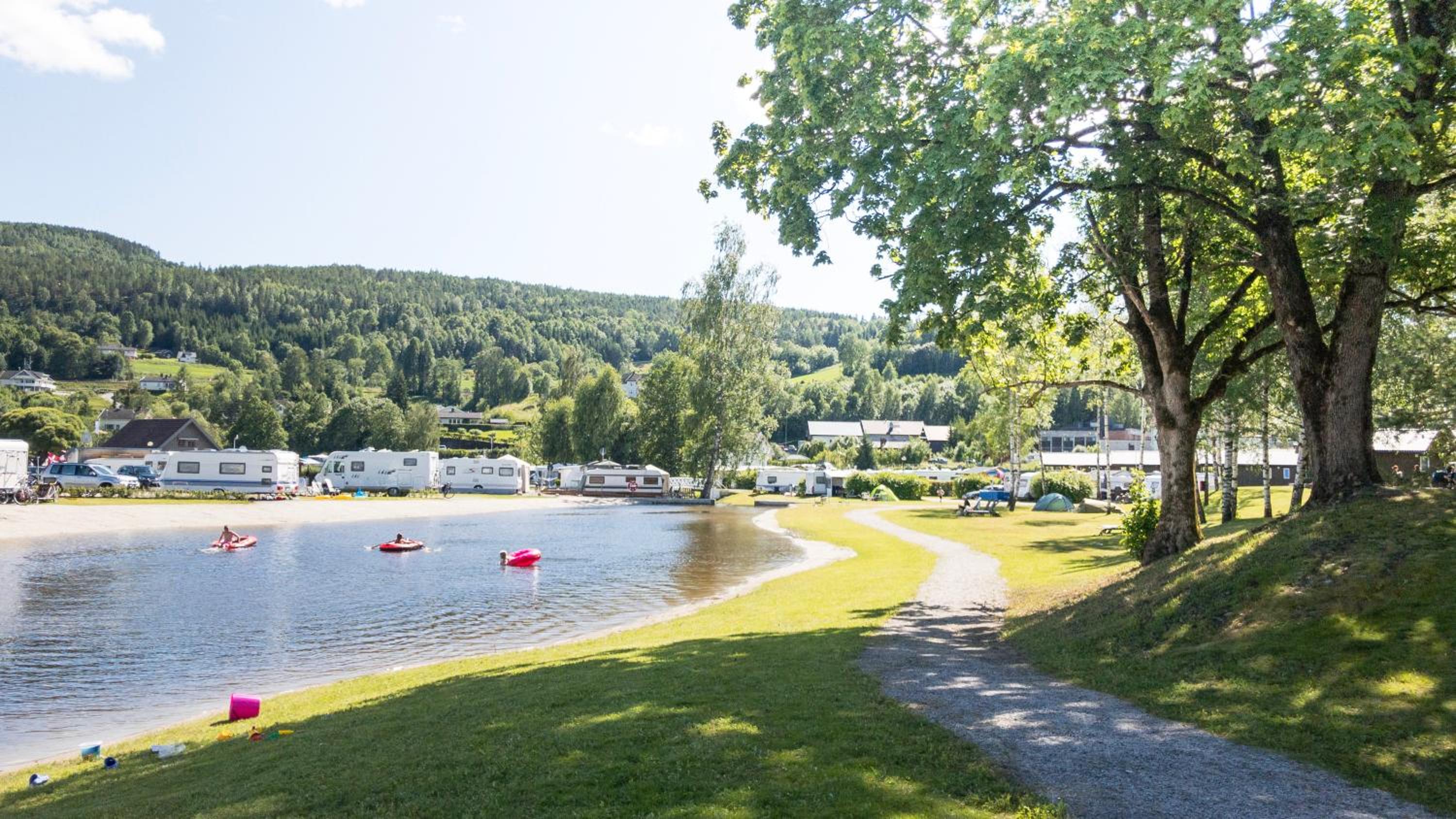 Hotel Beverøya Hytteutleie og Camping