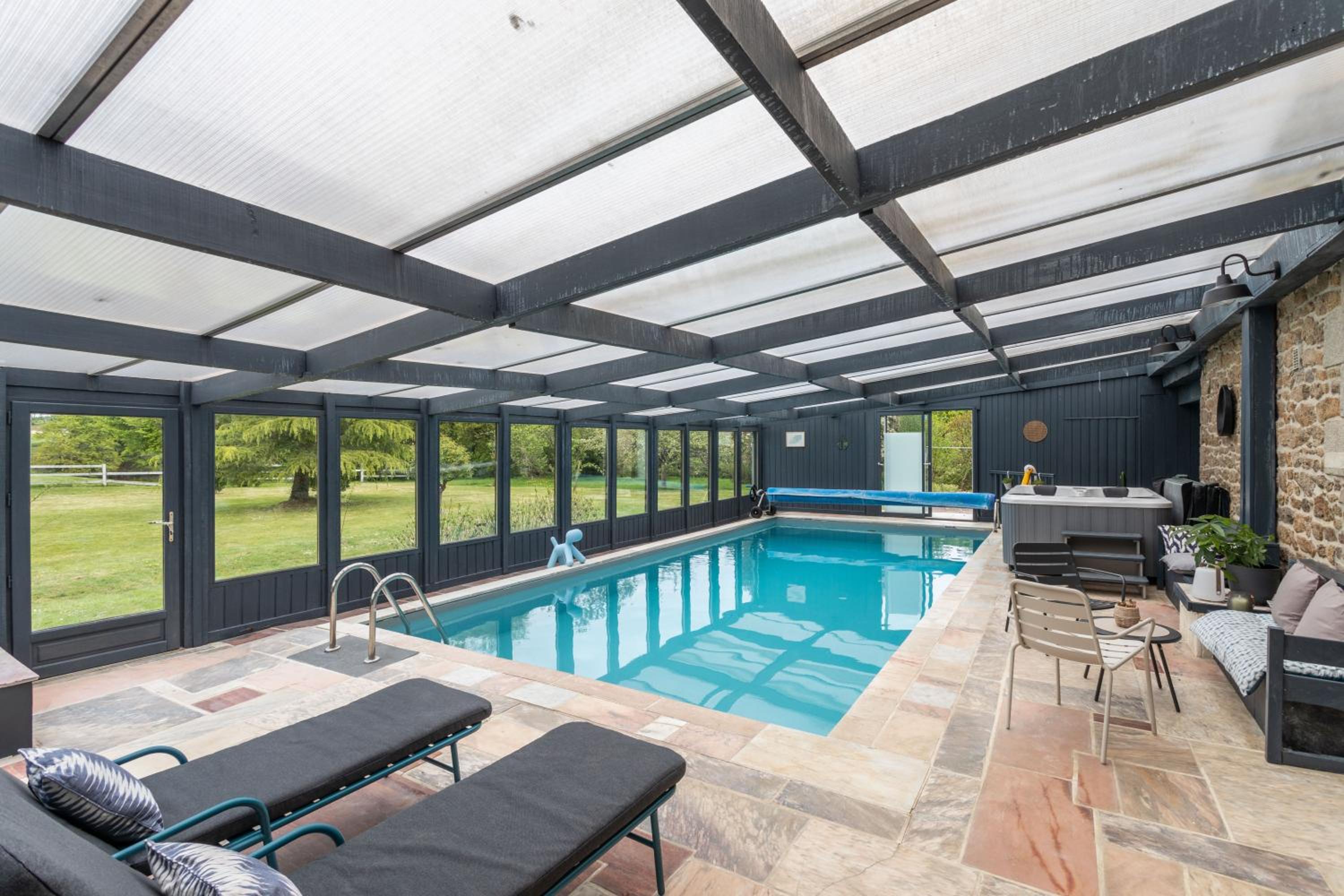 Hotel La Villa Du Golf - Avec Piscine Couverte Chauffée Et Jacuzzi