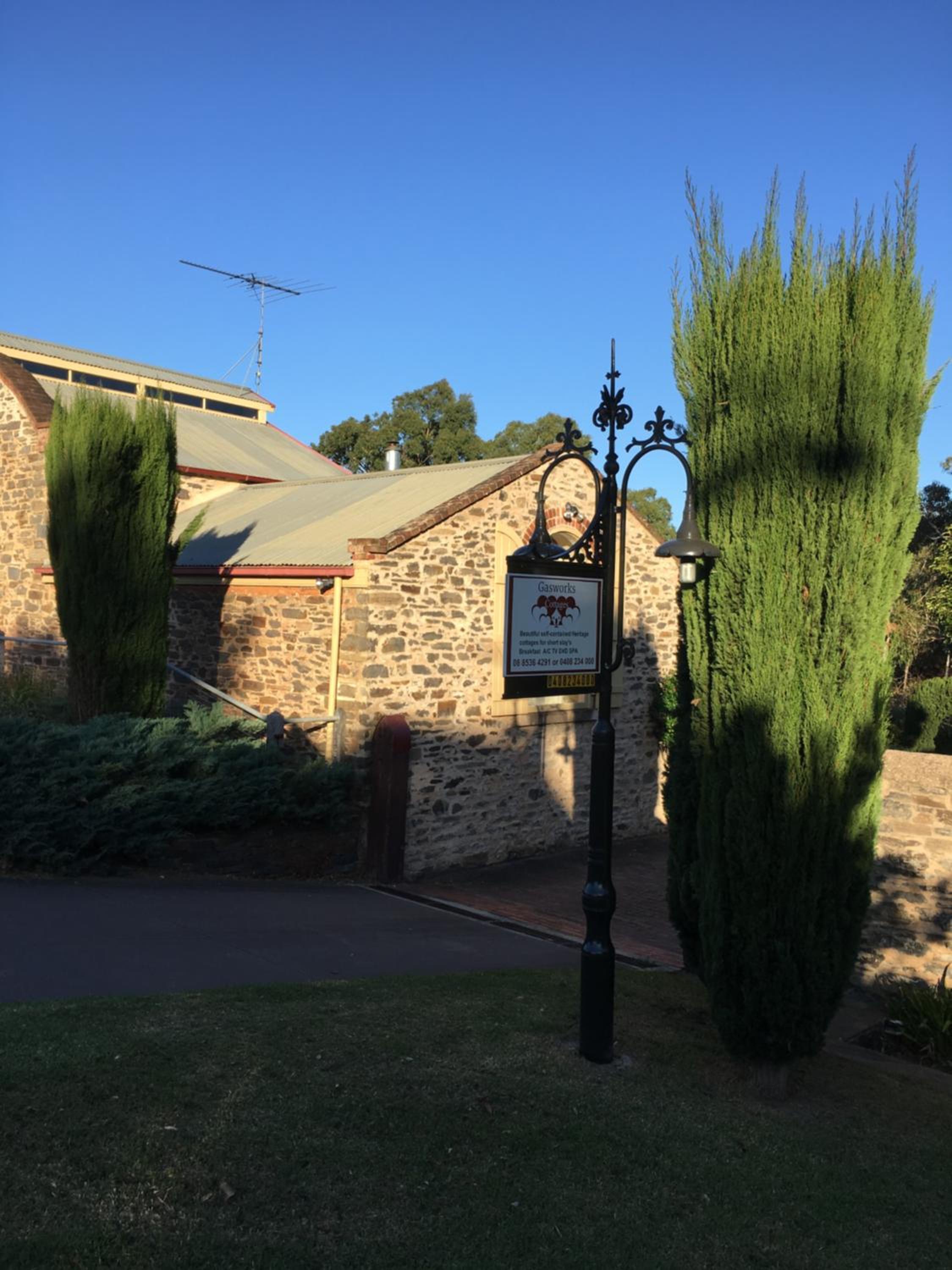 Hotel Gasworks B&B Cottages