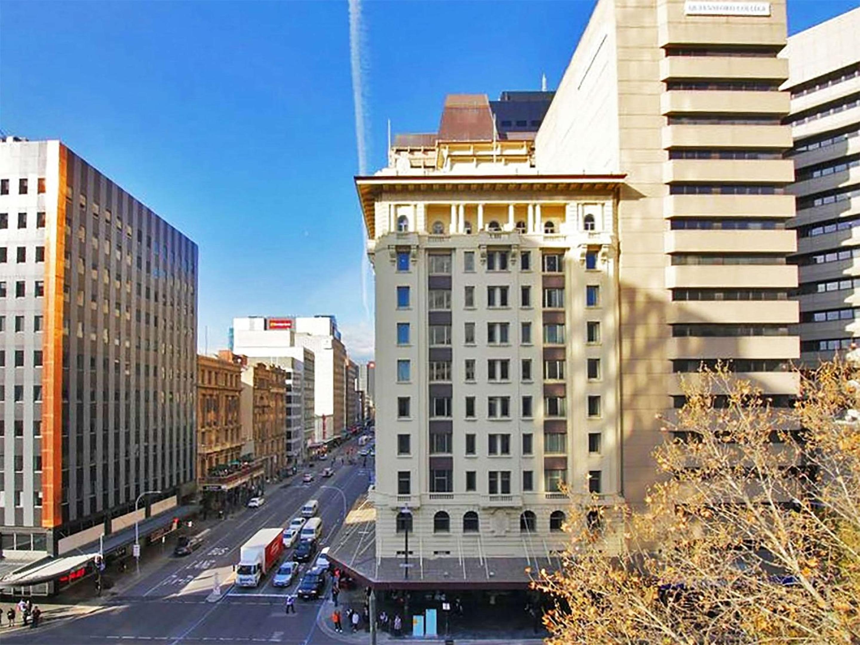 Hotel Quality Apartments Adelaide Central