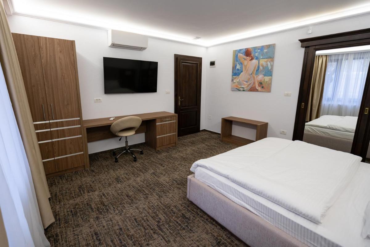 Hotel White Residence