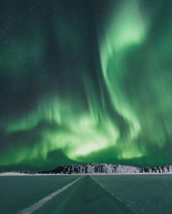 Hotel Upea Villa Lapin Kulta Hirsihuvila Inarijarven Rannalla