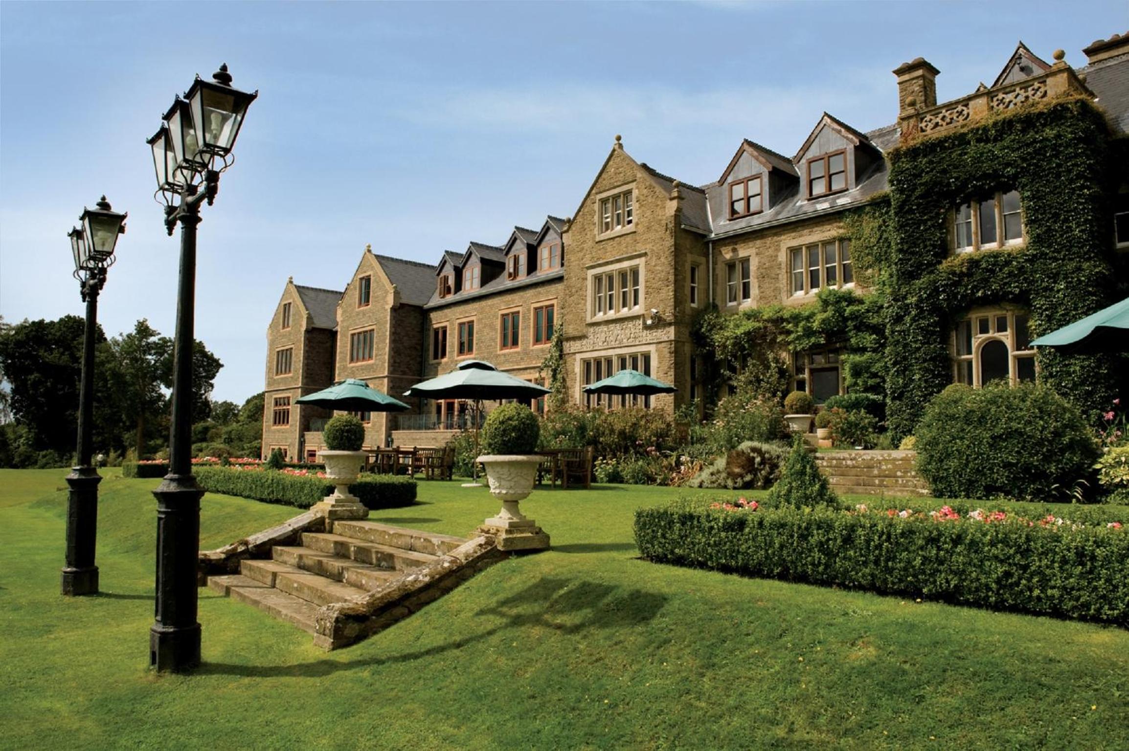 Hotel South Lodge