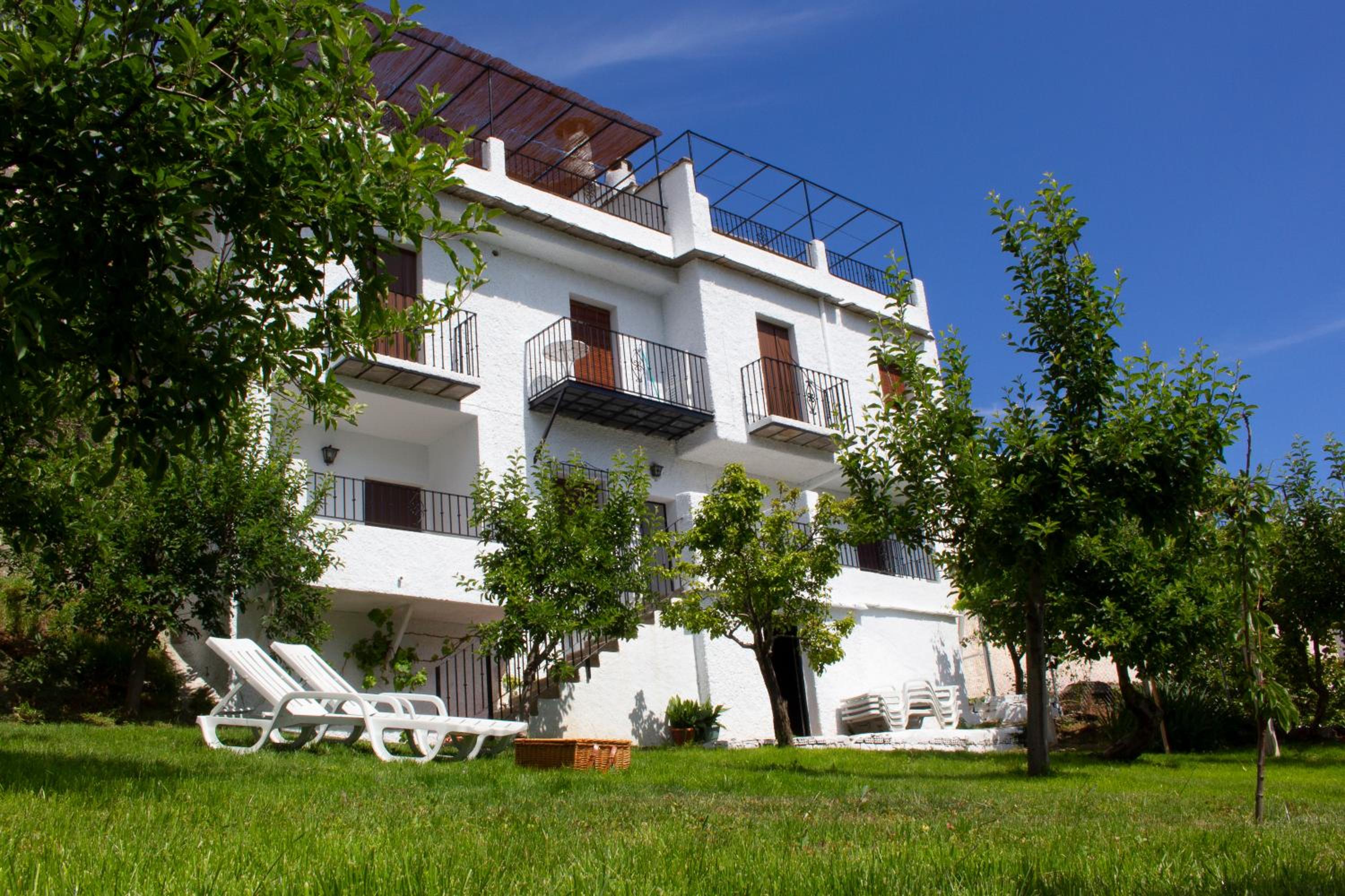 Hotel Puerta Bubion Apartamentos