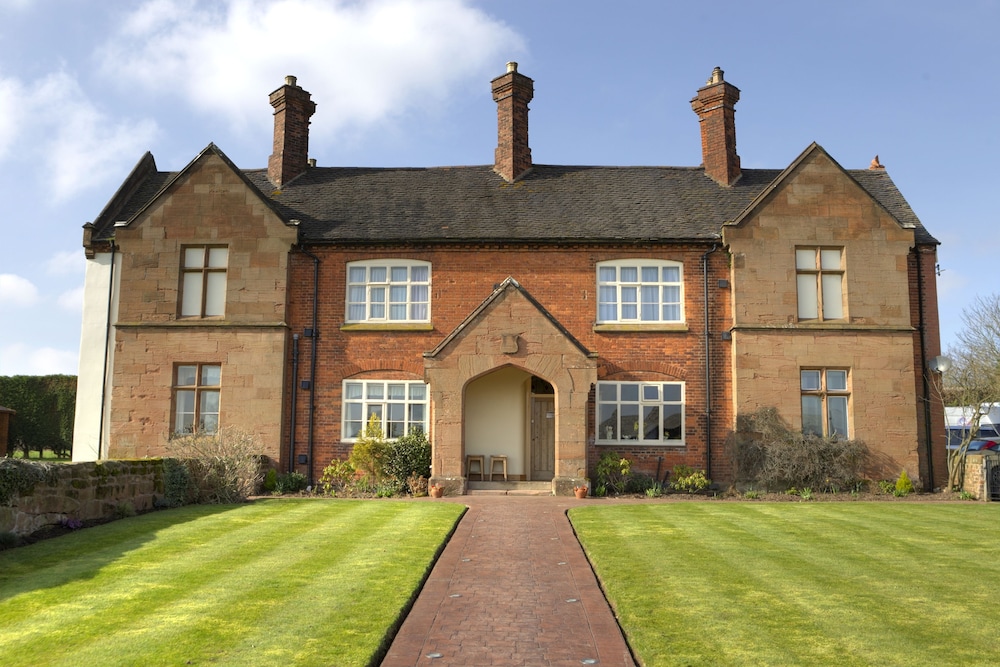 Hotel Old Hall House, NEC