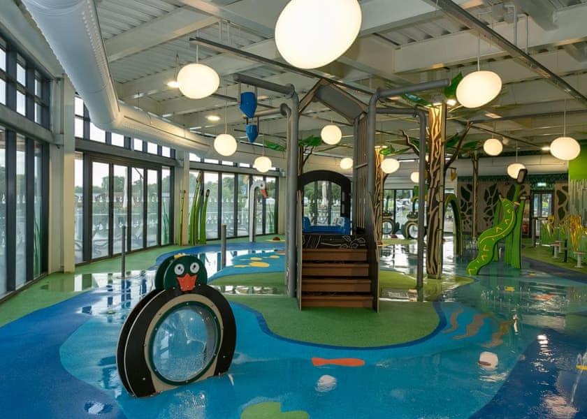 Hotel K&s Hot Tub Holiday Home @ Tattershall Lakes
