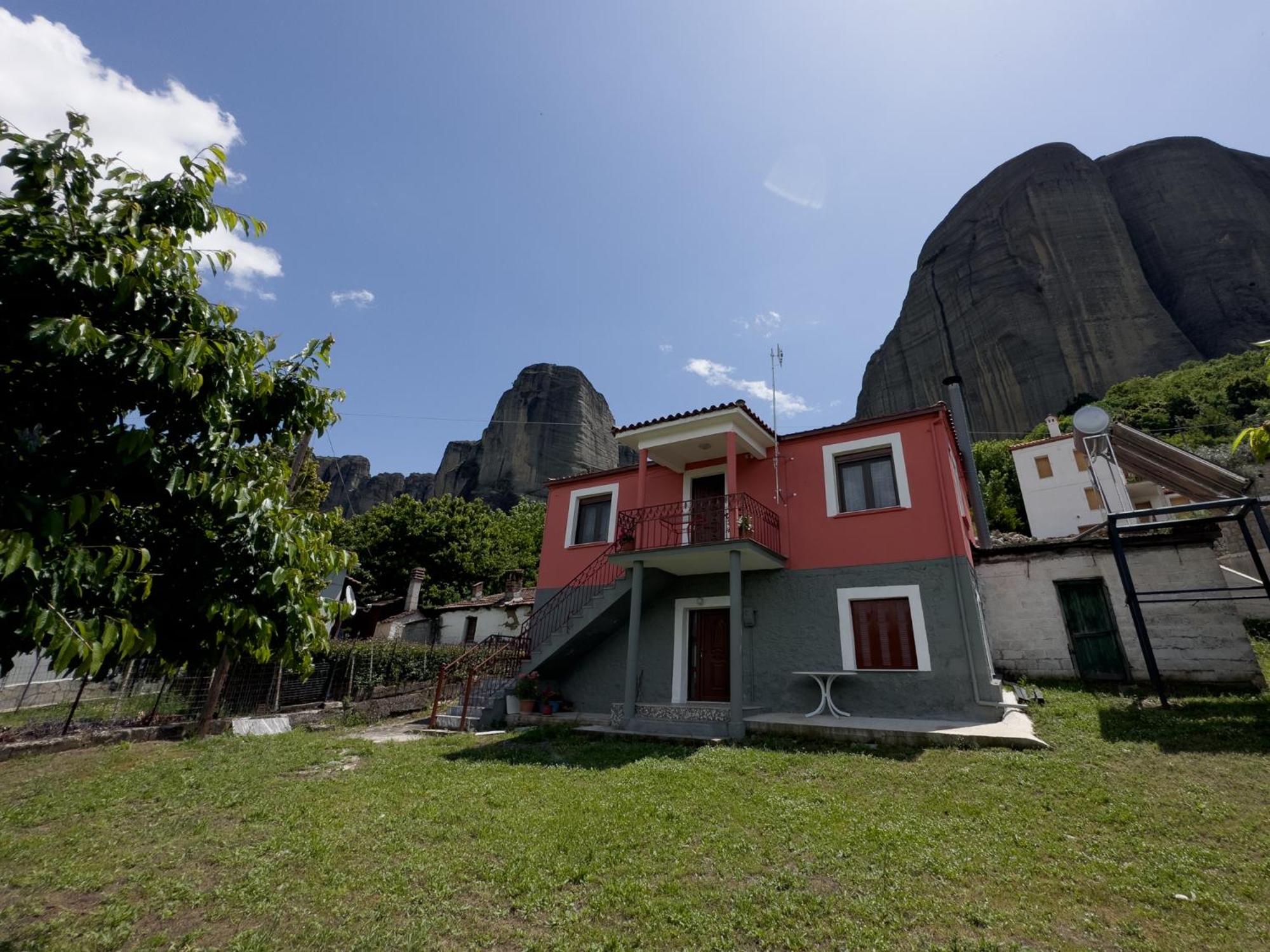 Hotel Fanis House Under Meteora