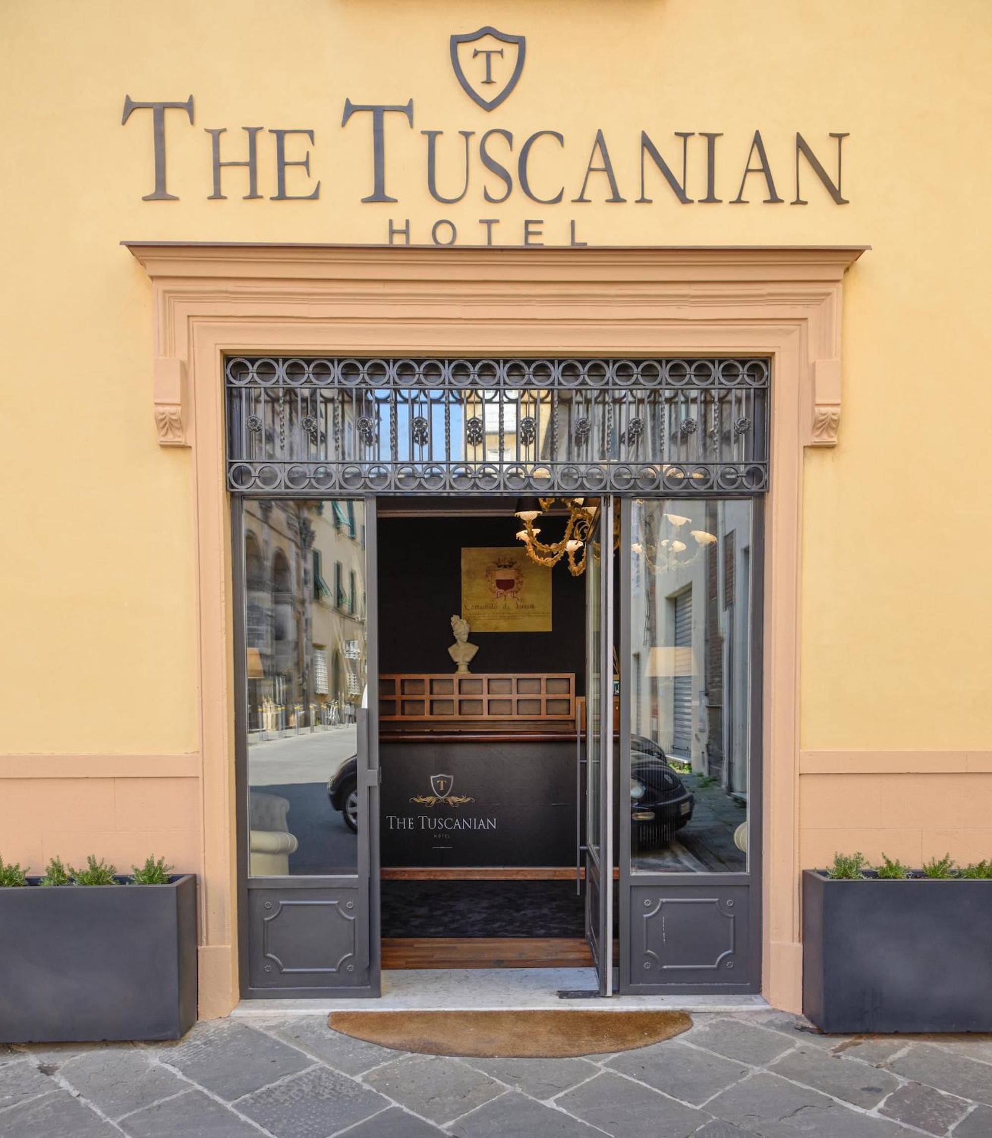 Hotel The Tuscanian Hotel