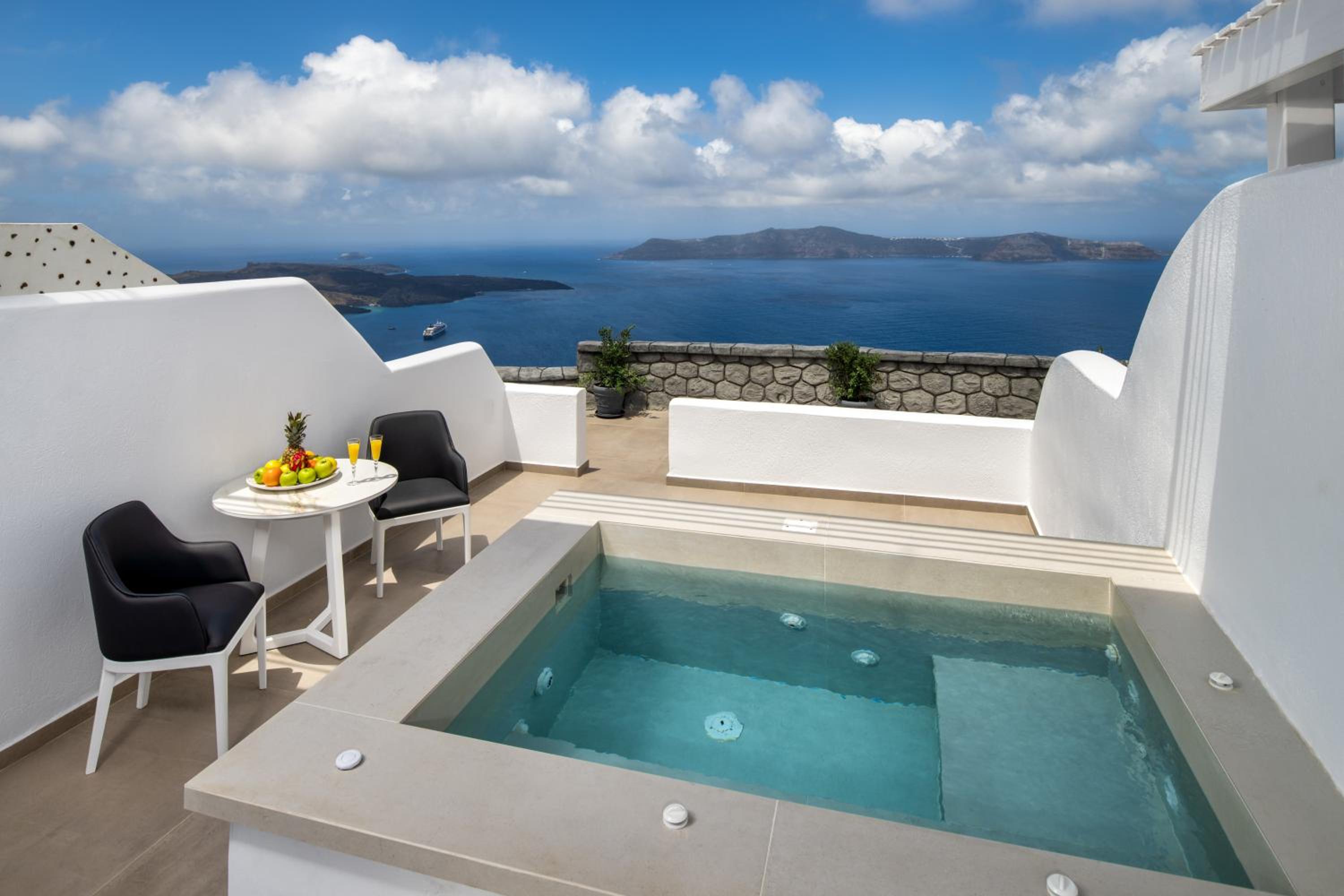 Hotel Aura Suites