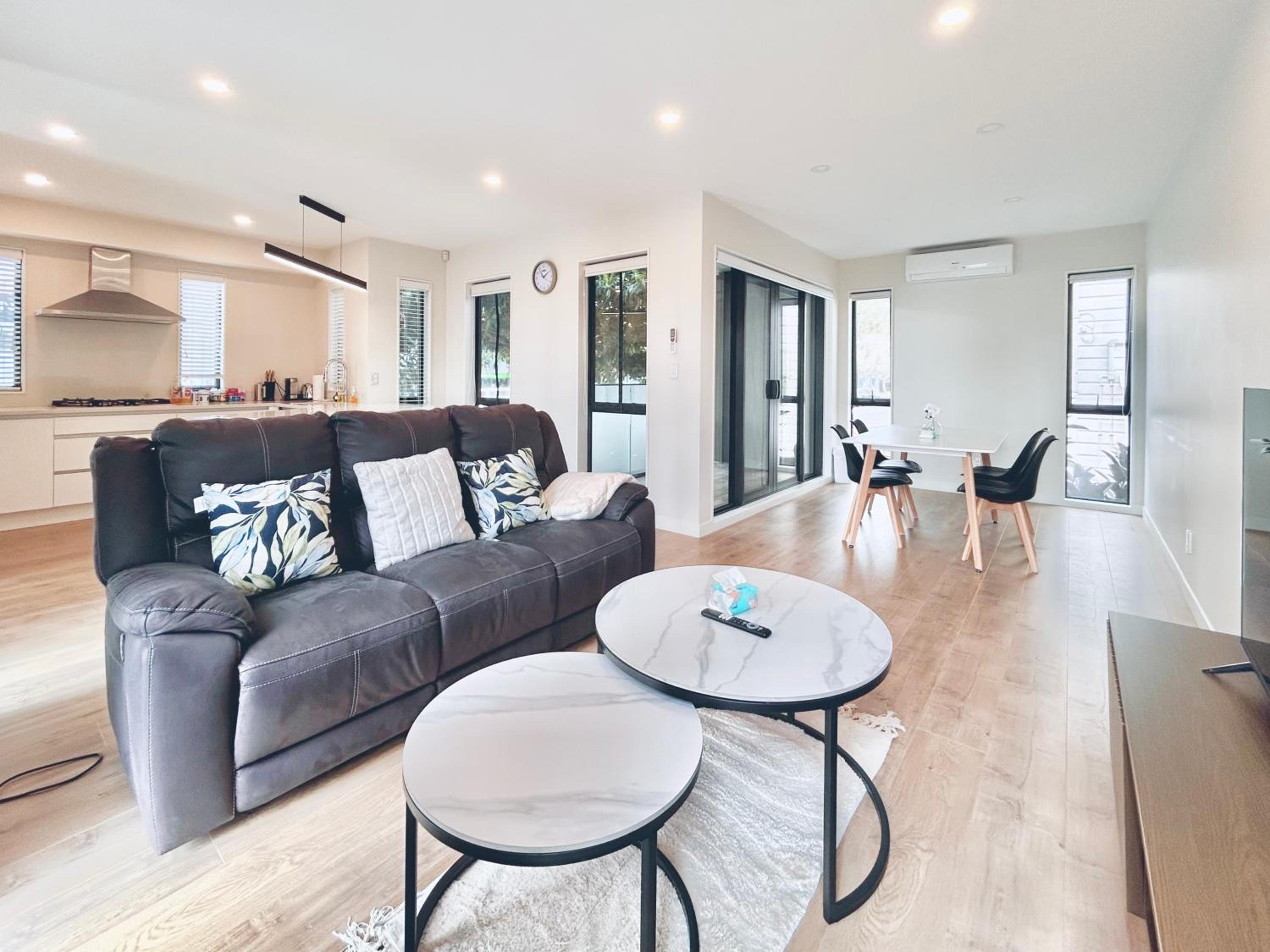 Hotel Nearly New 3bed Townhouse 3km To Cbd