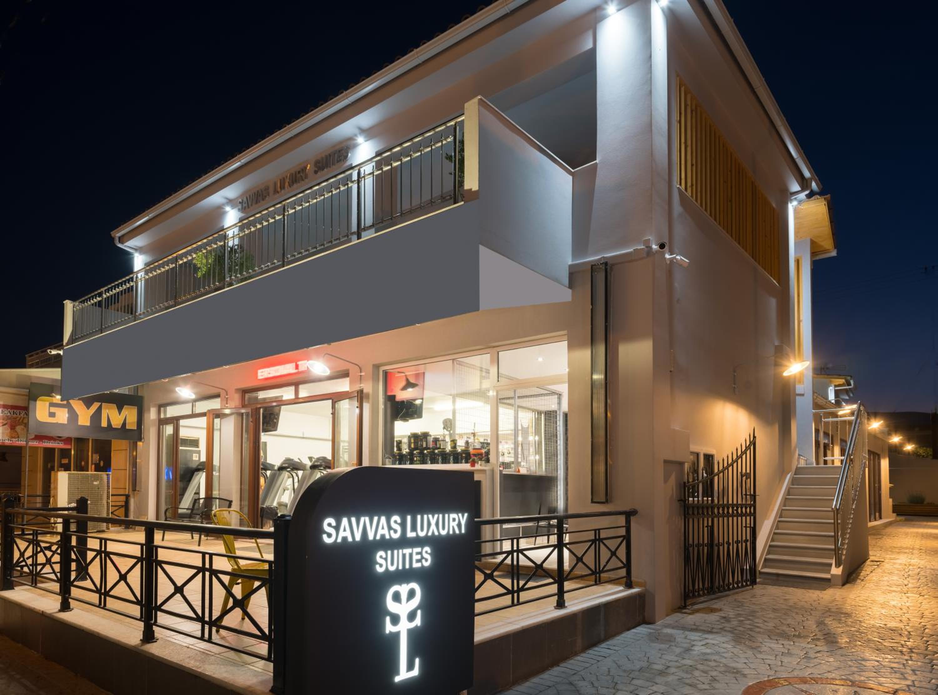 Hotel Savvas Luxury Suites