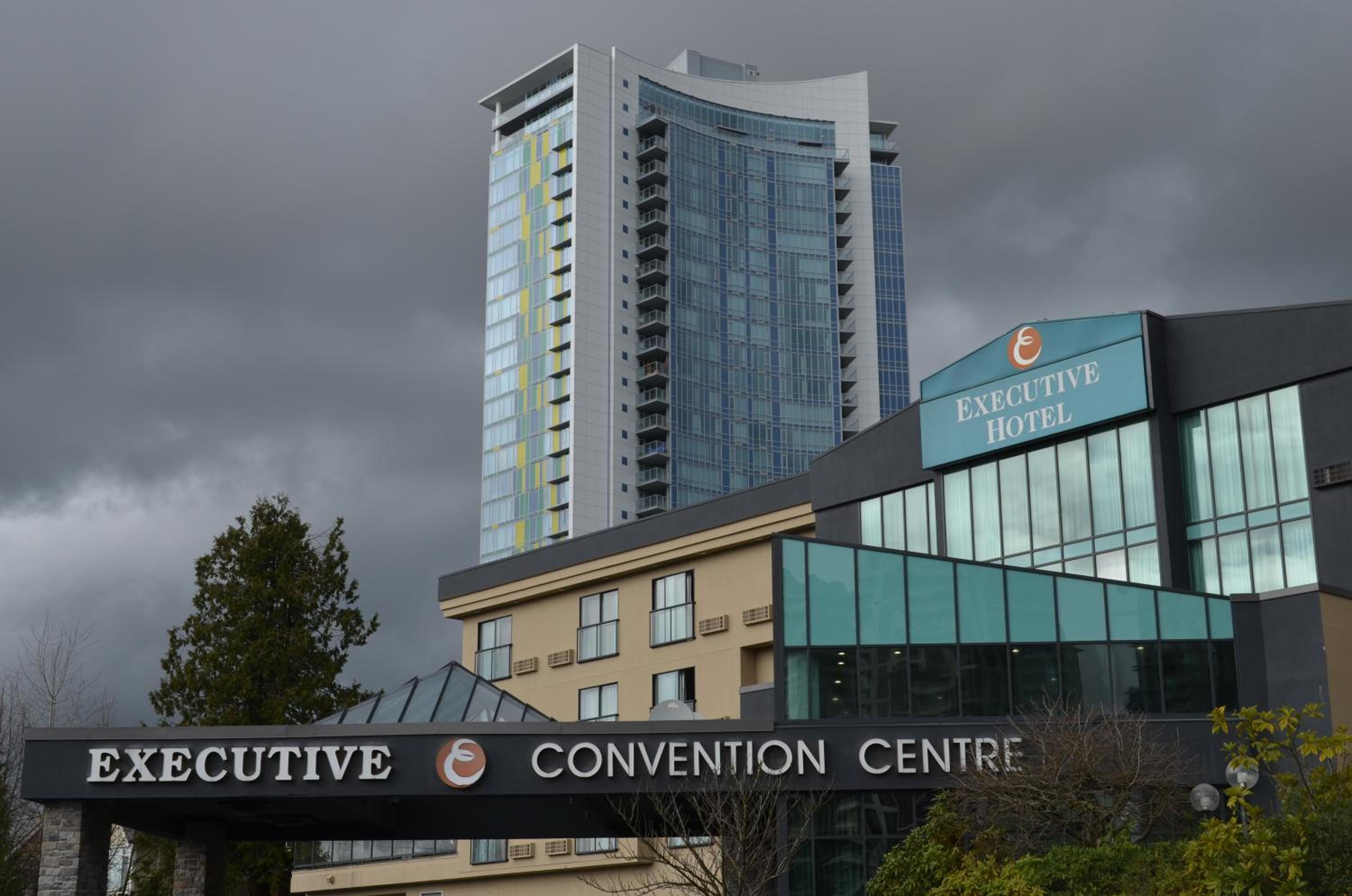 Hotel Executive Suites Hotel & Conference Center, Metro Vancouver