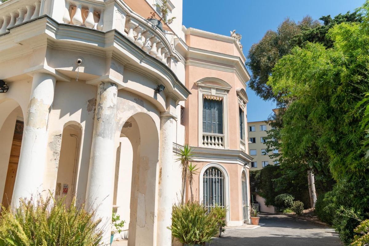 Hotel Apartment Villa Anahit