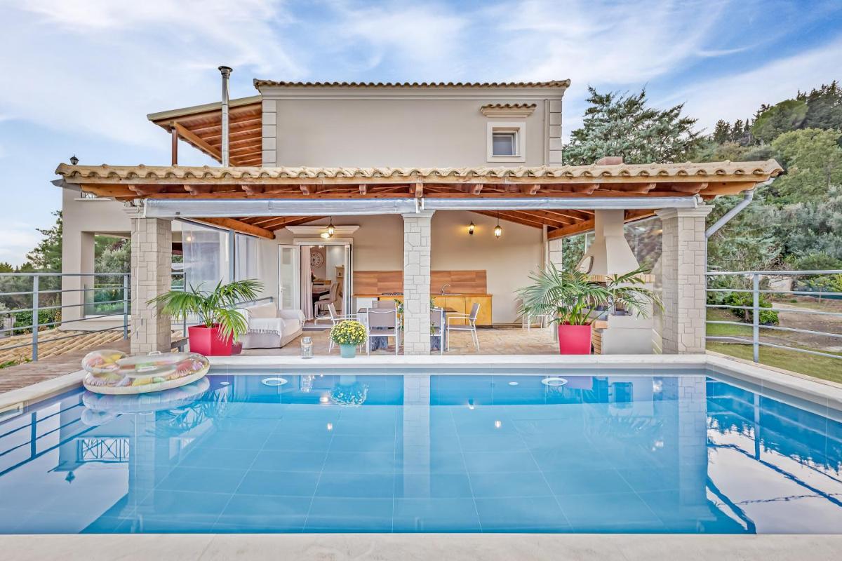 Hotel Villa Olivia Corfu - Amazing Sea-view 3 Bedroom Villa With A Pool