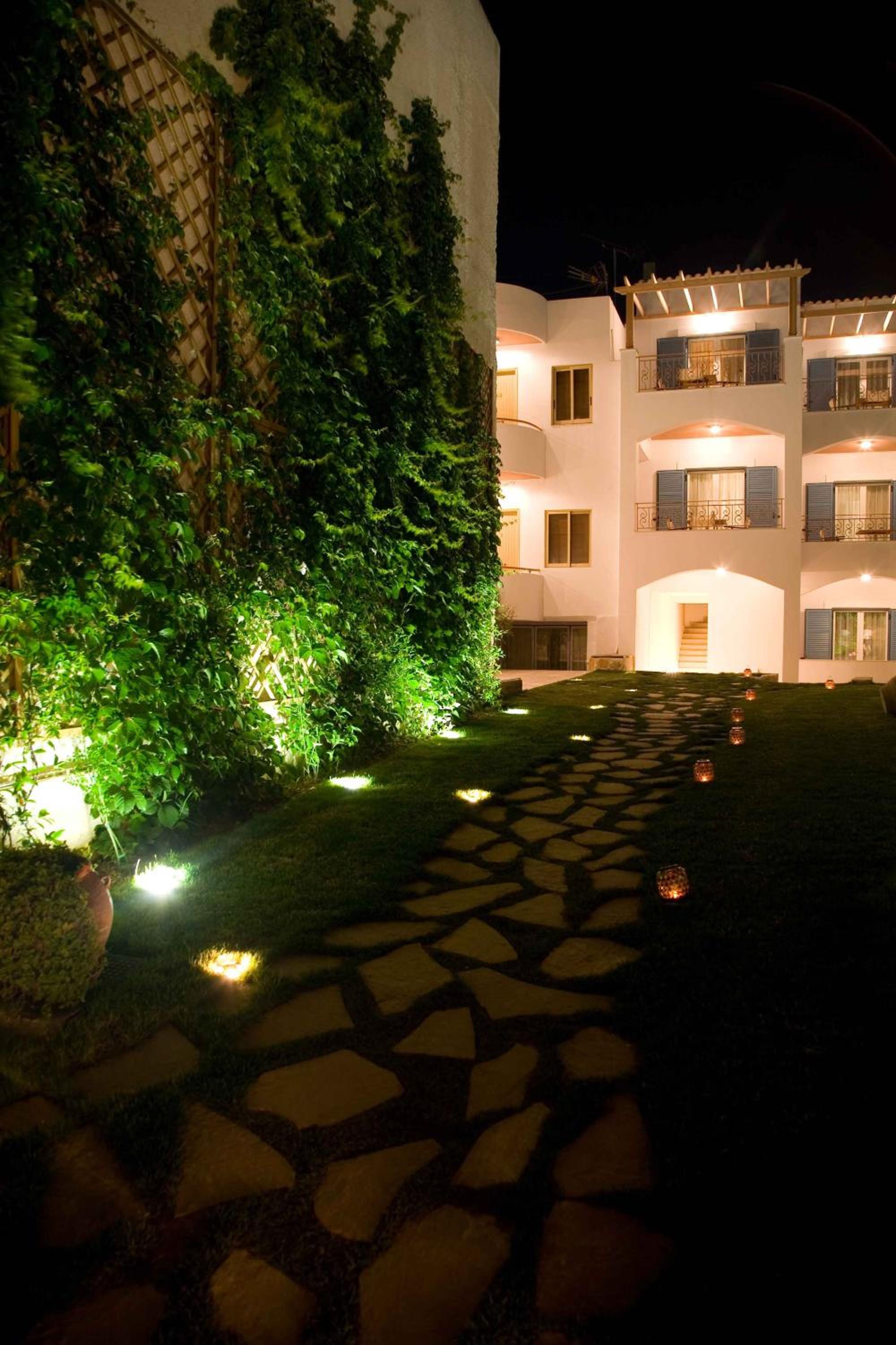 Hotel Oasis Beach Hotel