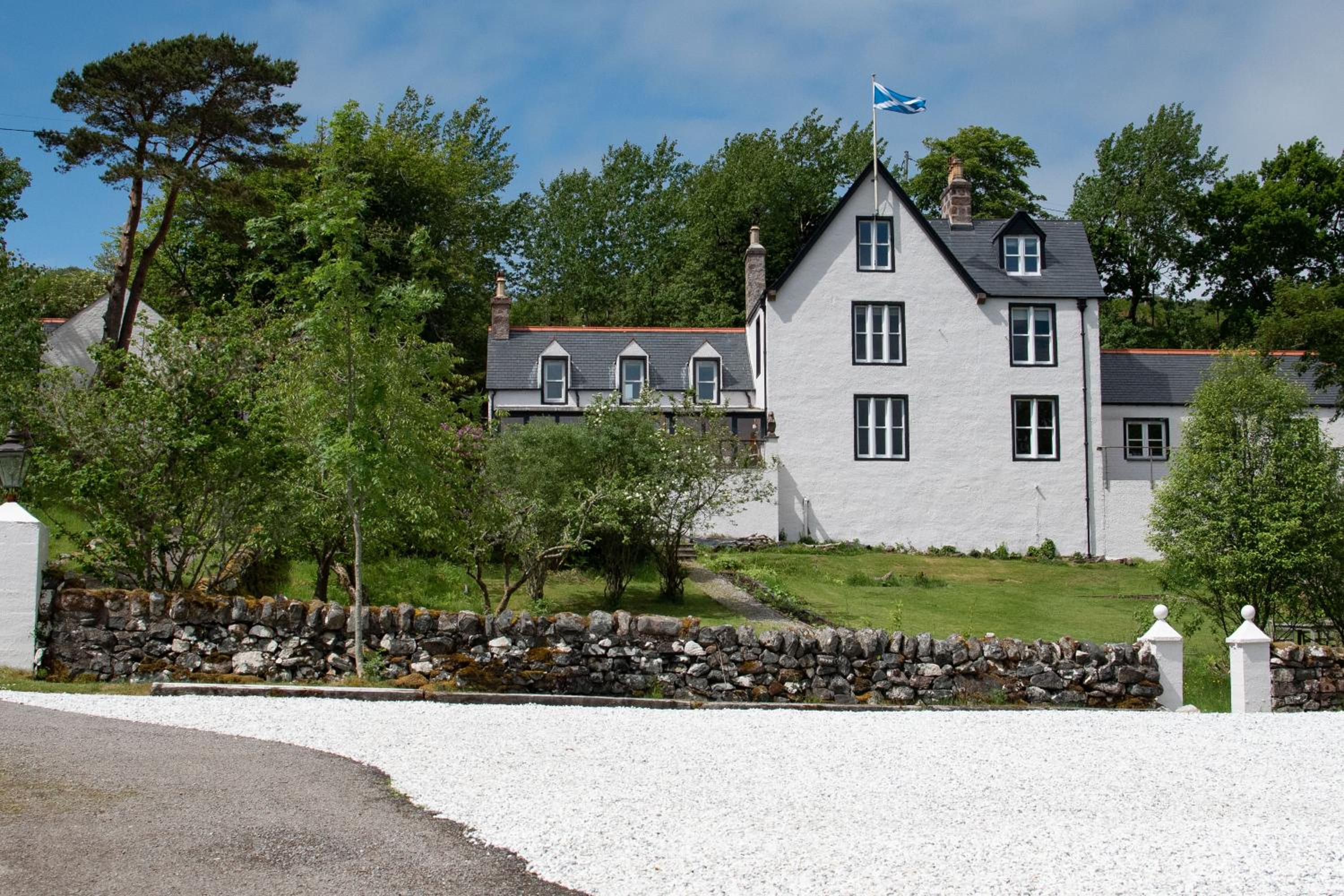 Hotel The Albannach
