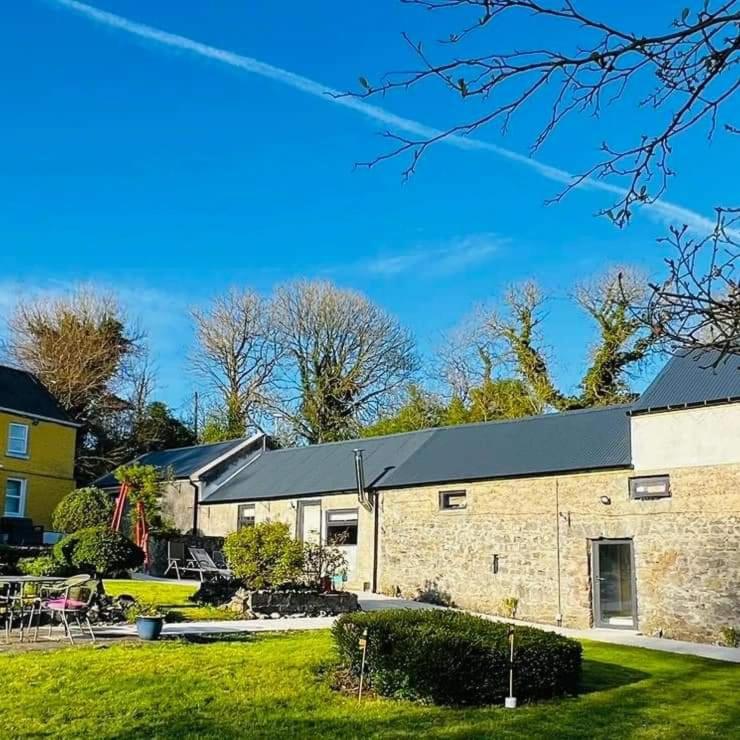Hotel Sarahs Corrage At Pheasant Lane
