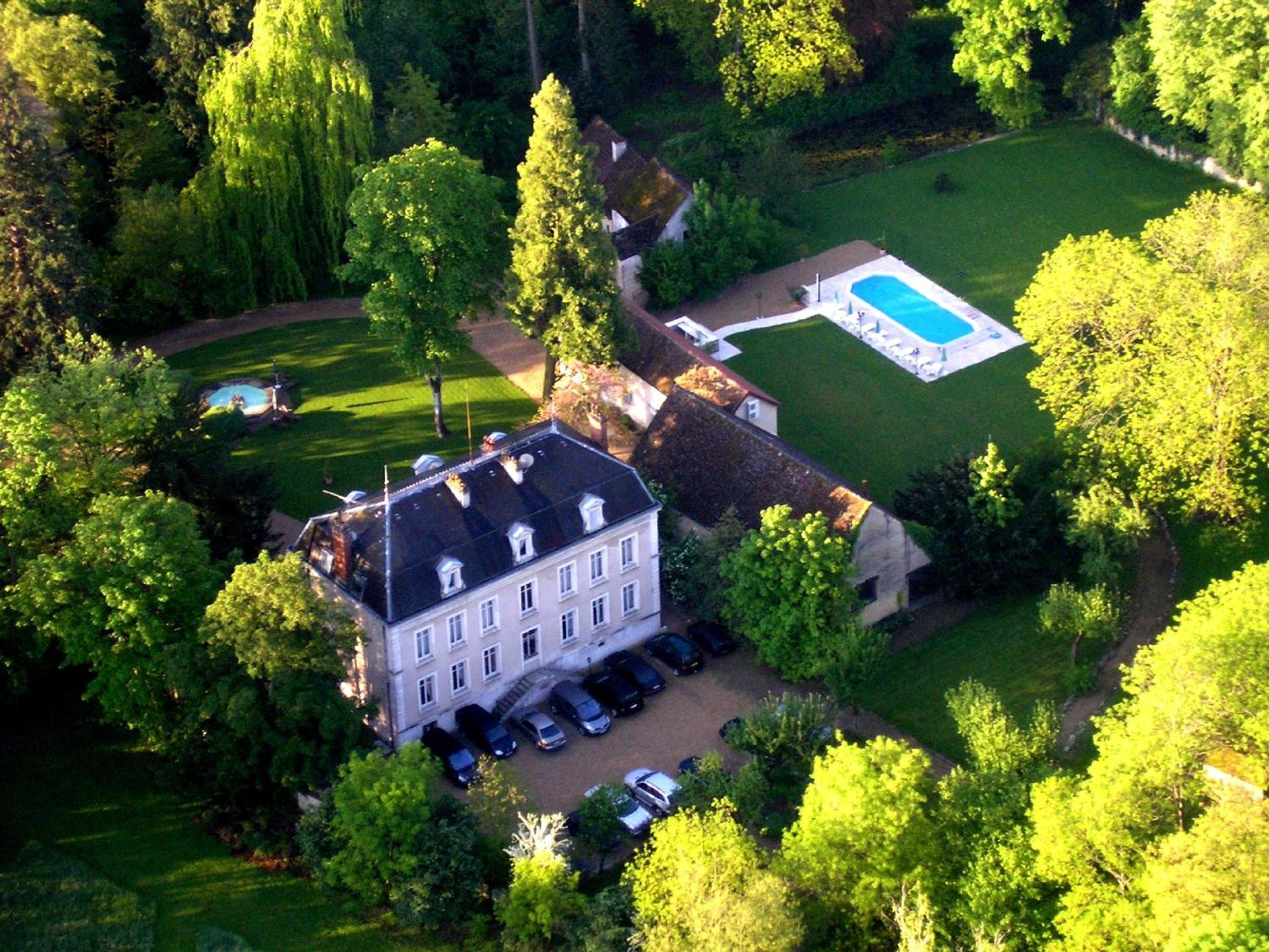 Hotel Château de Challanges