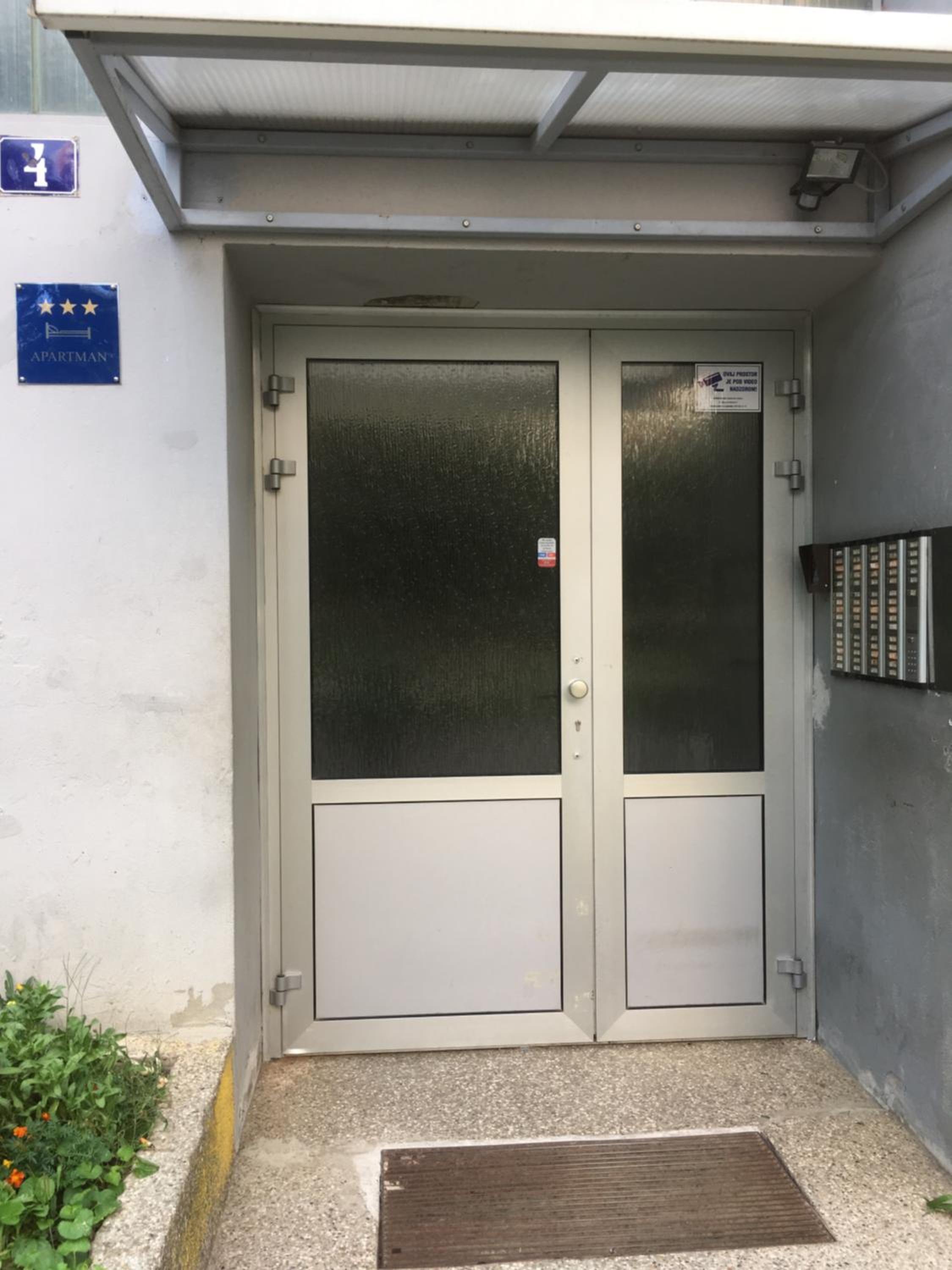 Hotel Apartment Travel Hub