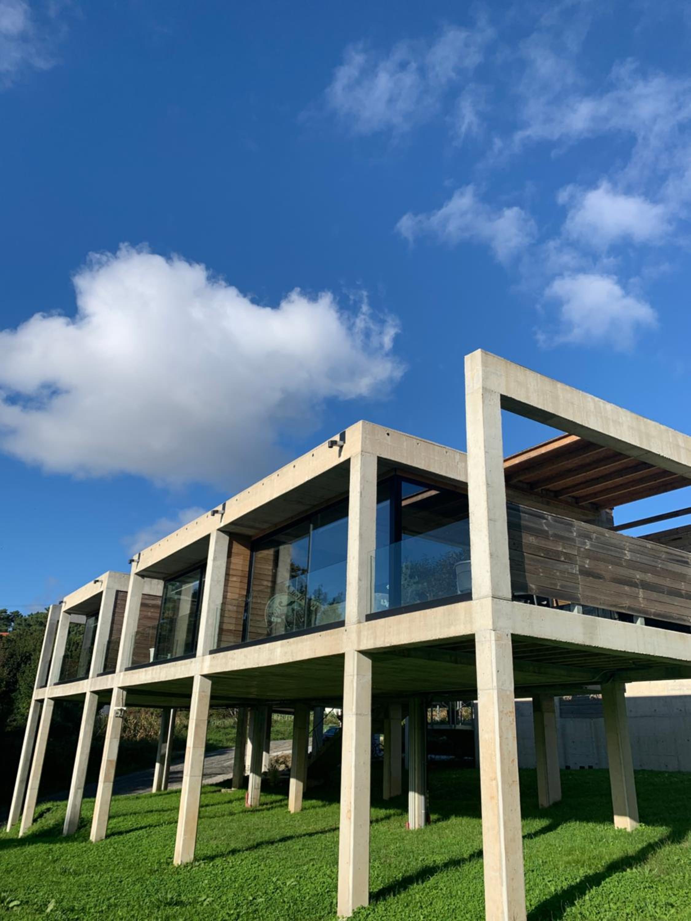 Hotel Glass Cube