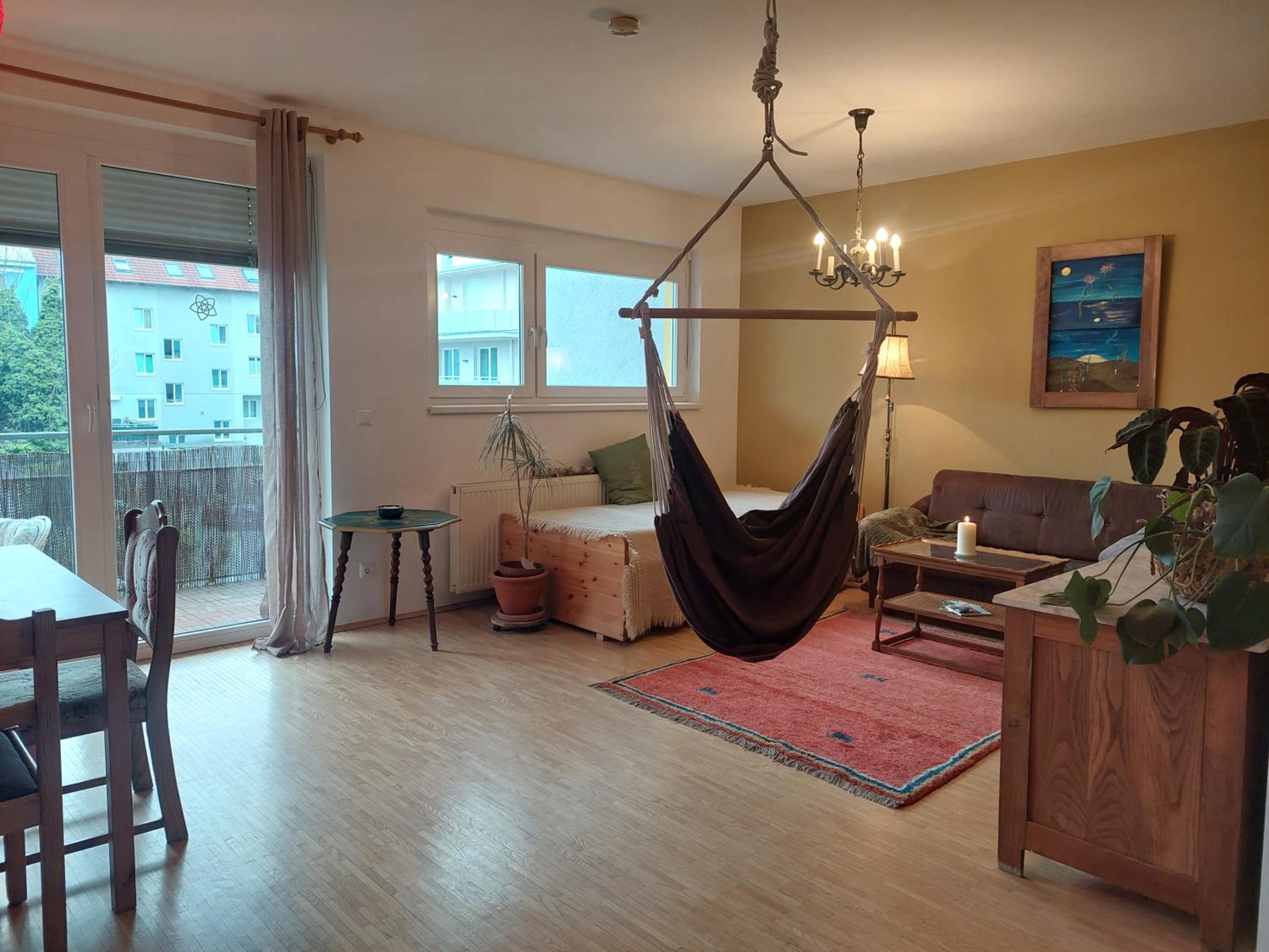 Hotel Schone Helle Wohnung Mit Whirlpoolbadewanne